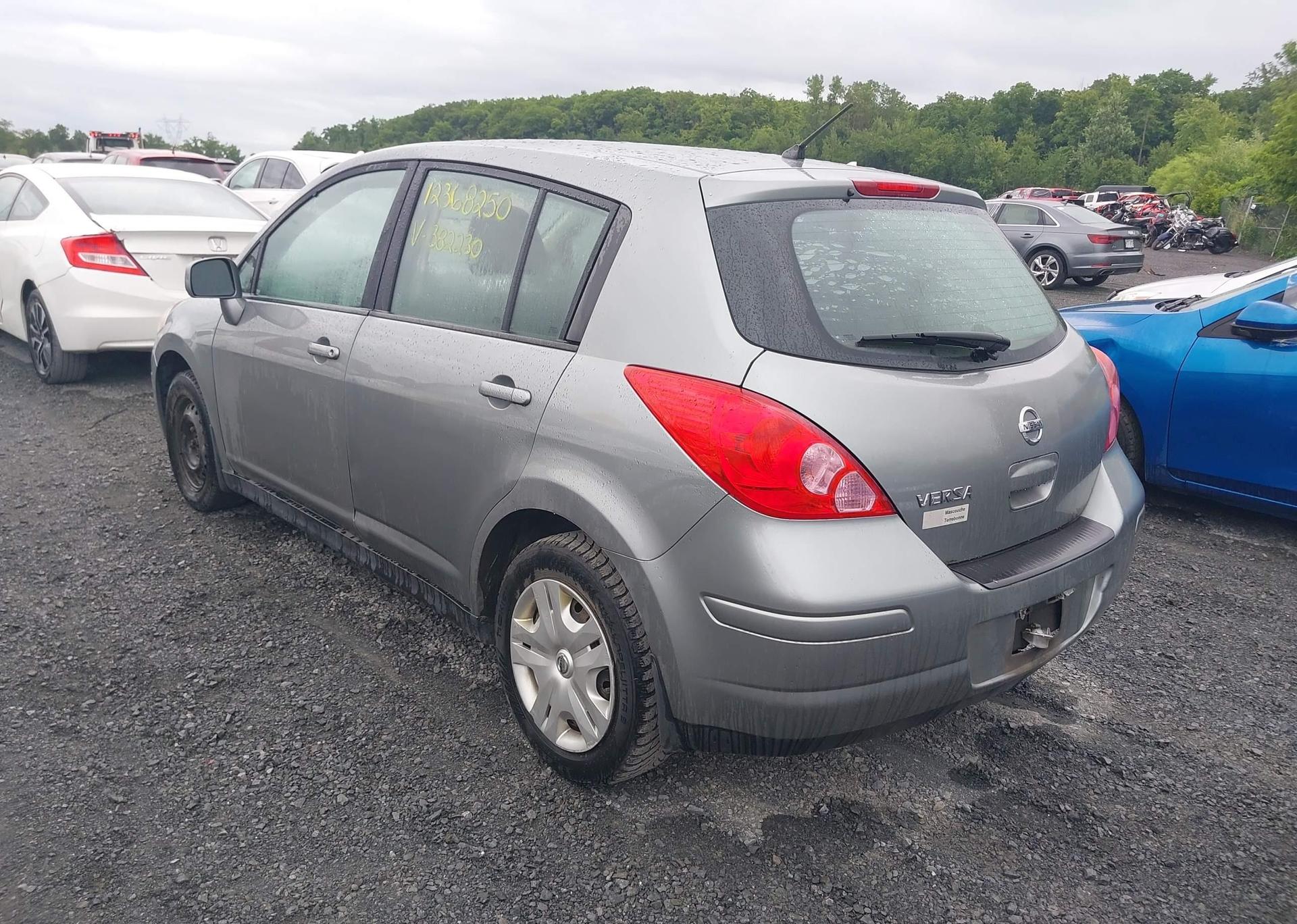 2012 NISSAN VERSA S