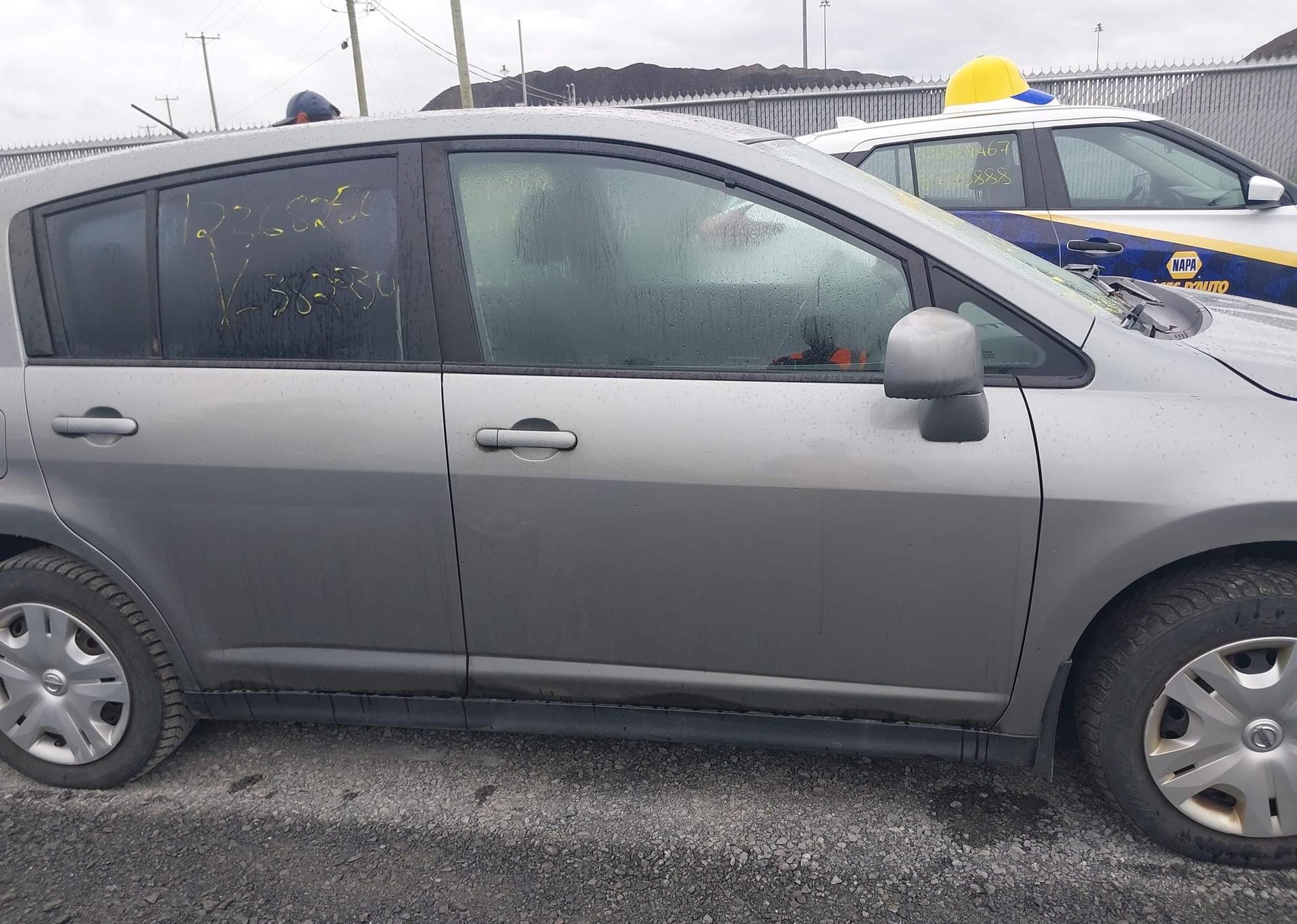 2012 NISSAN VERSA S