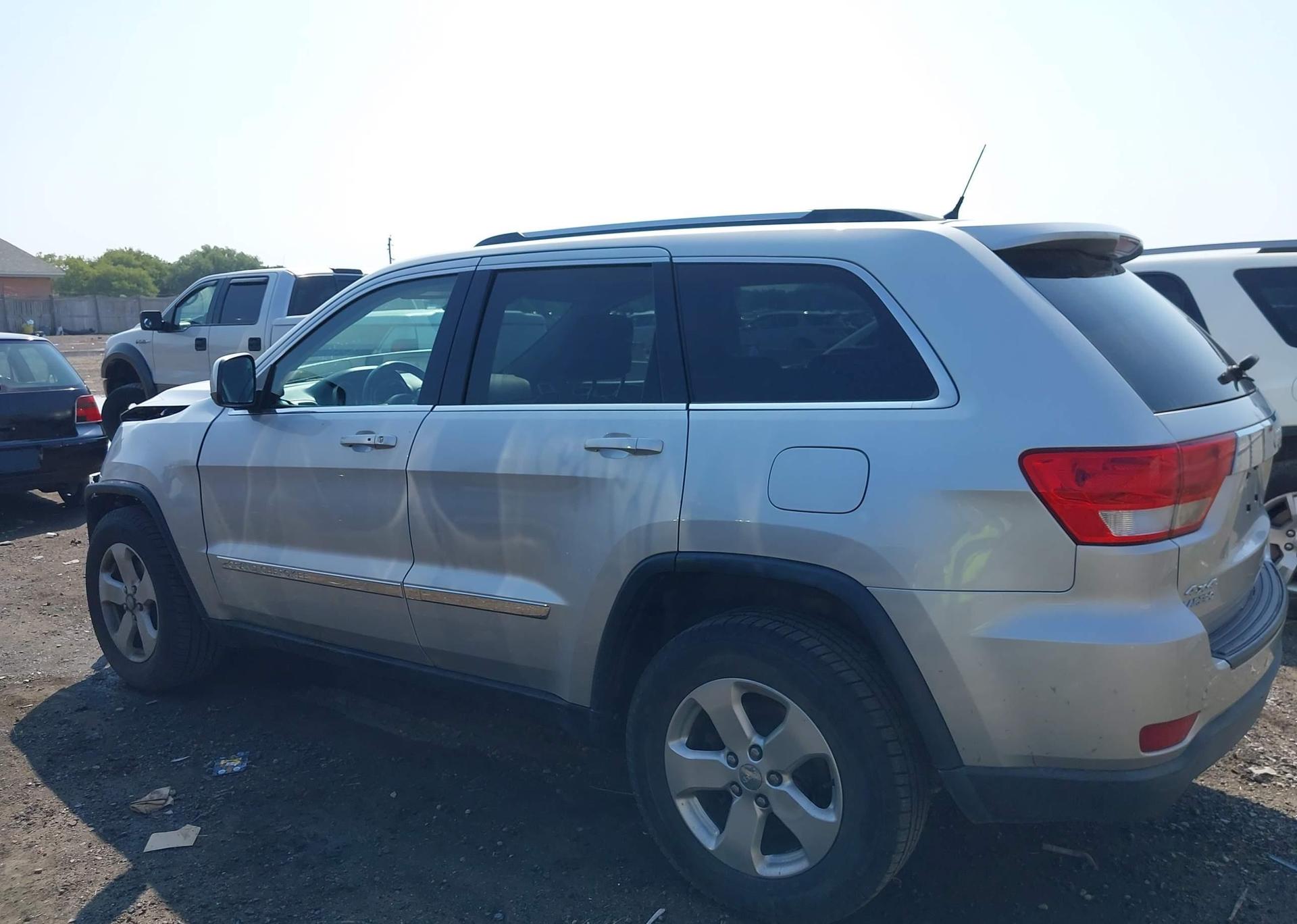2013 JEEP GRAND CHEROKEE LAREDO