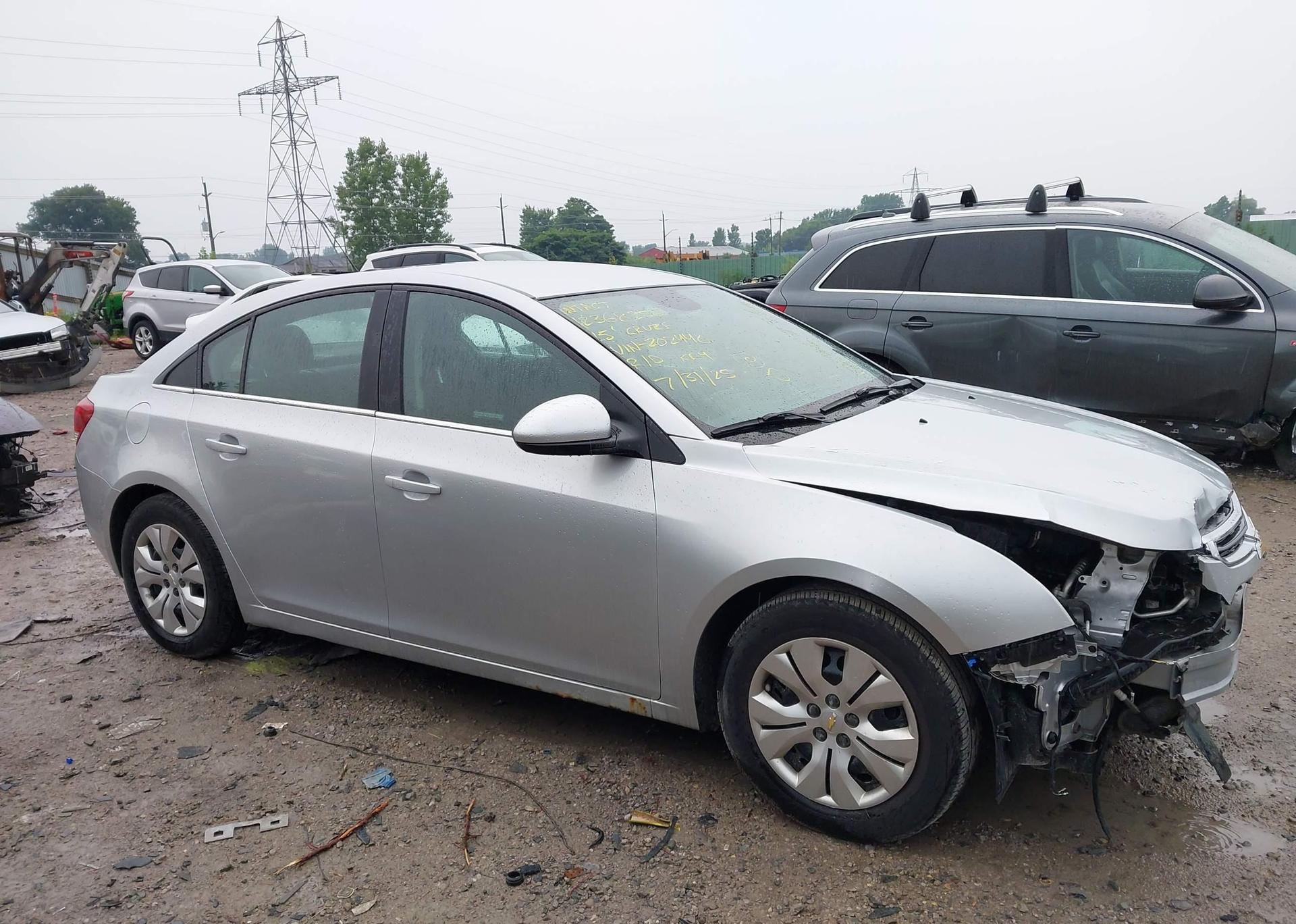 2015 CHEVROLET CRUZE