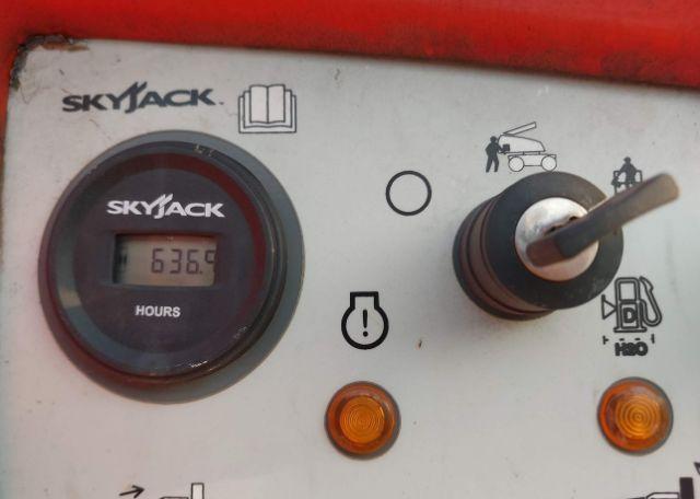 2019 SKYJACK SJ7135RT