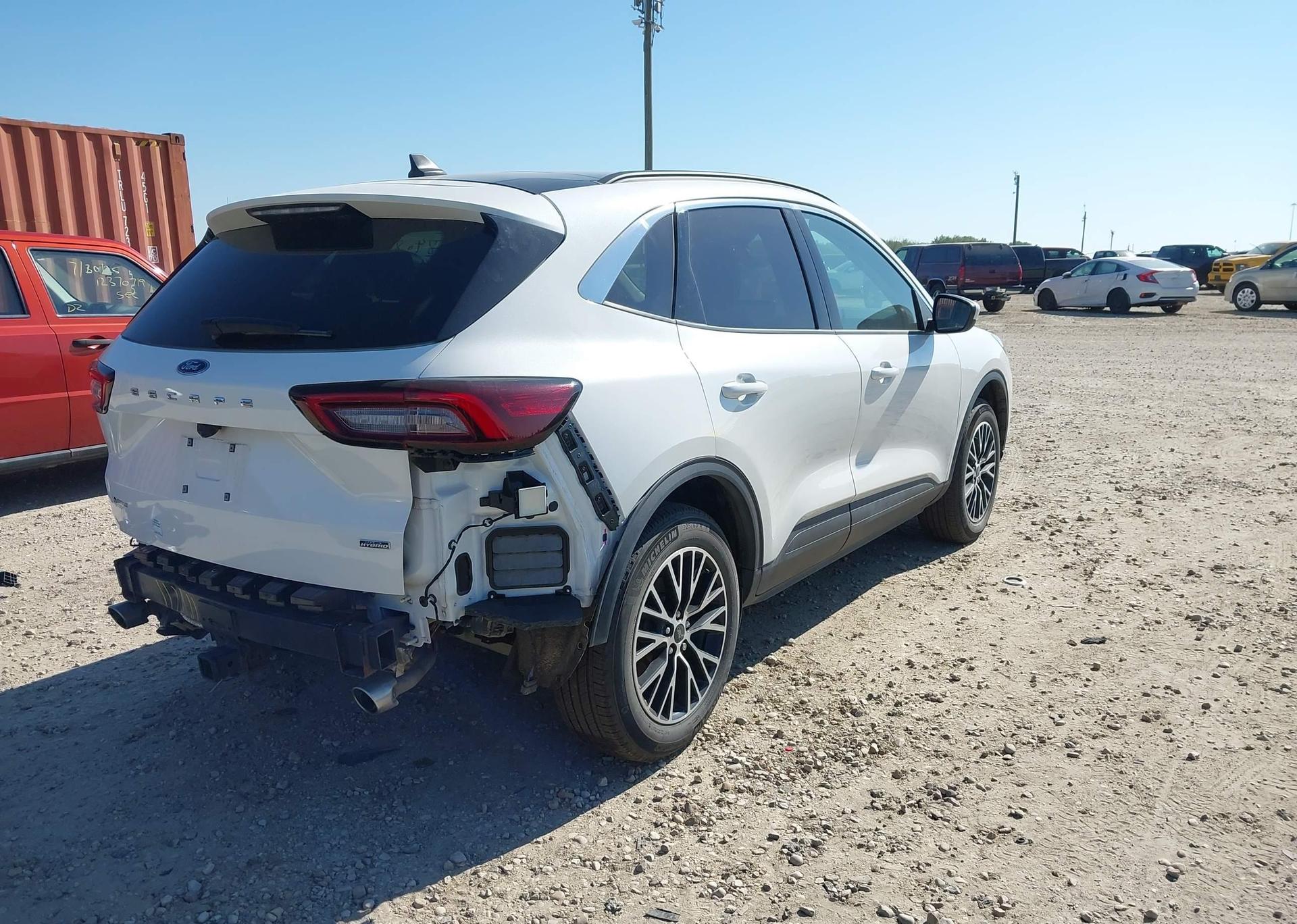 2024 FORD ESCAPE