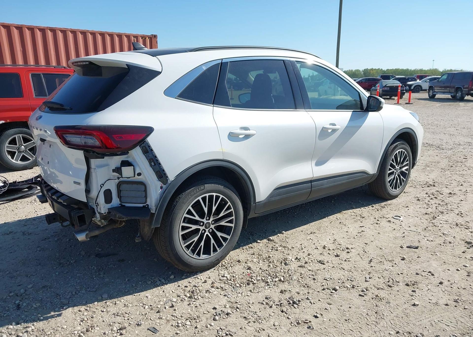 2024 FORD ESCAPE