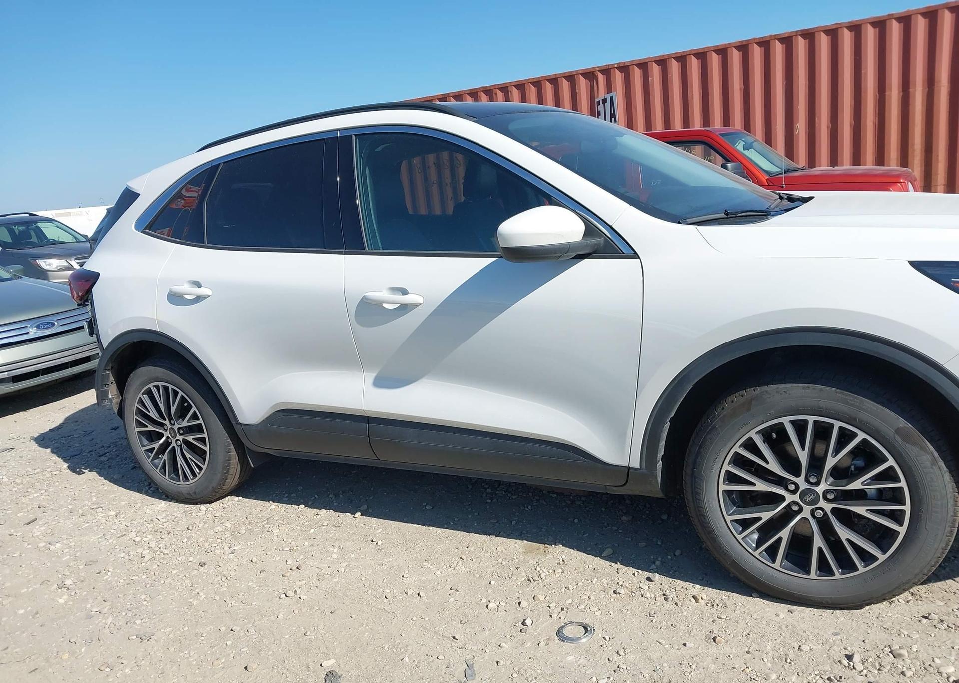 2024 FORD ESCAPE