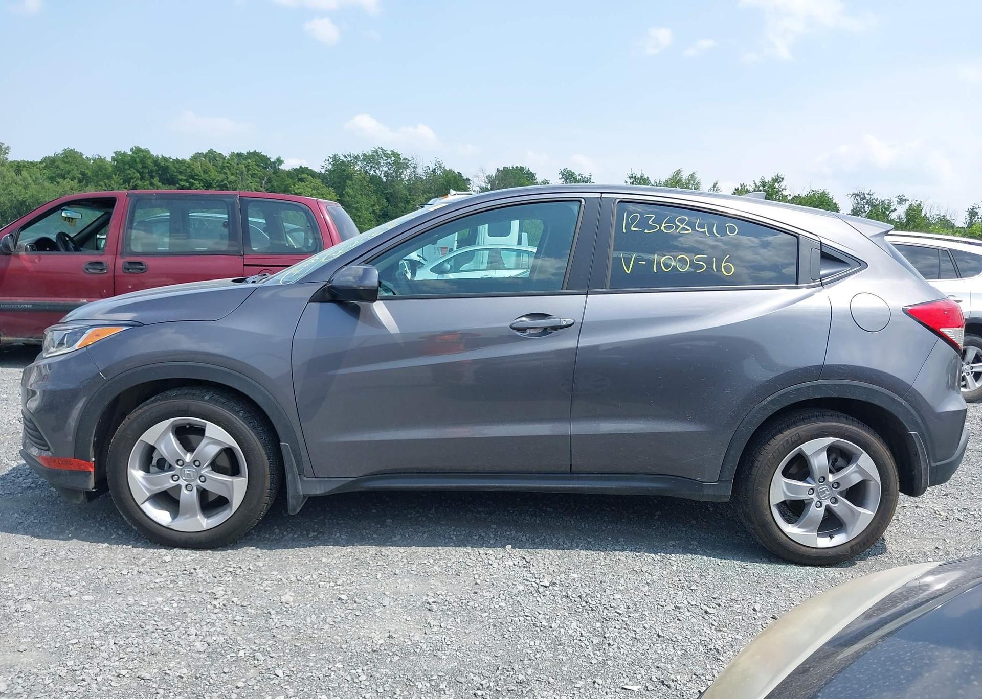 2021 HONDA HR-V LX