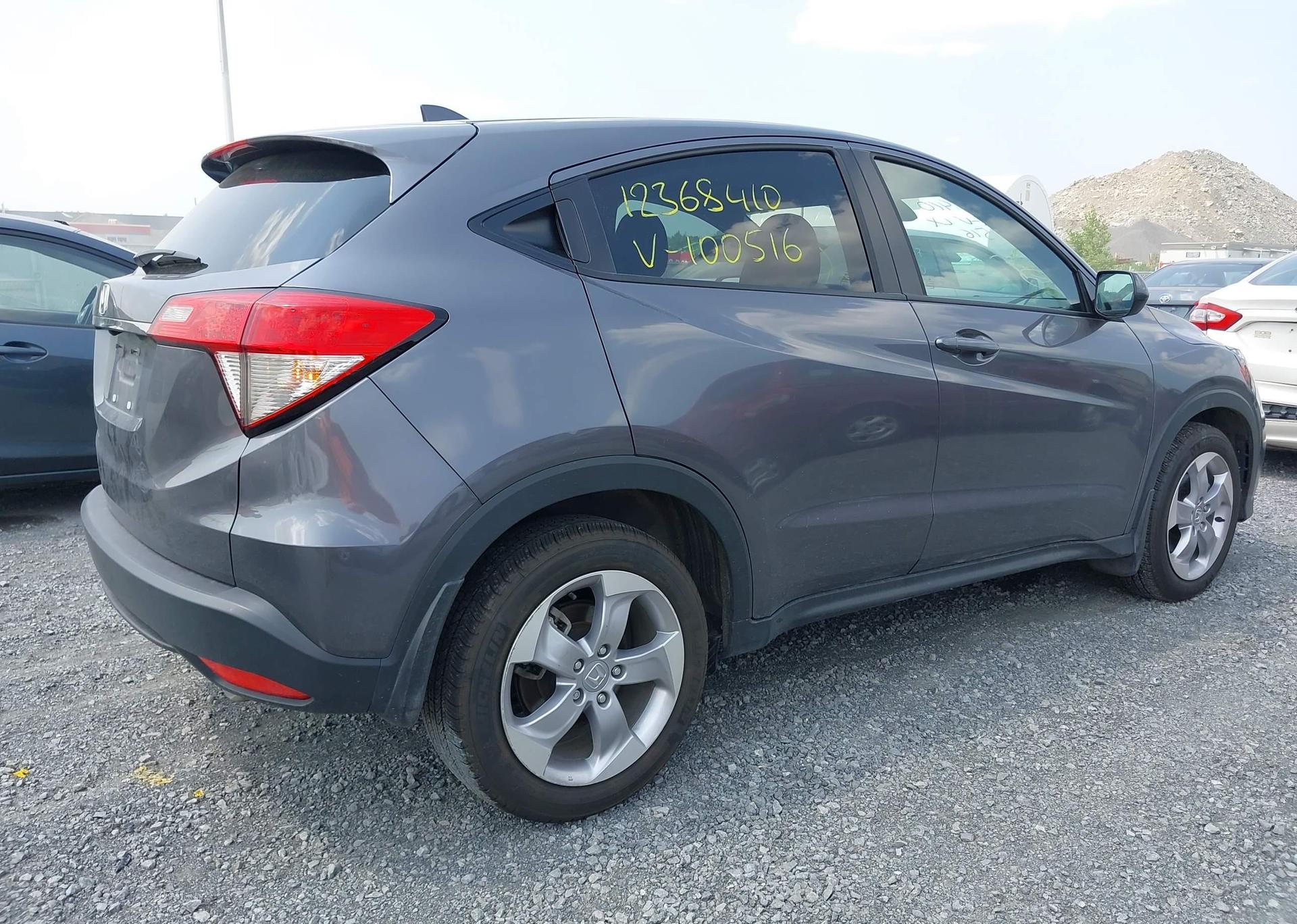 2021 HONDA HR-V LX