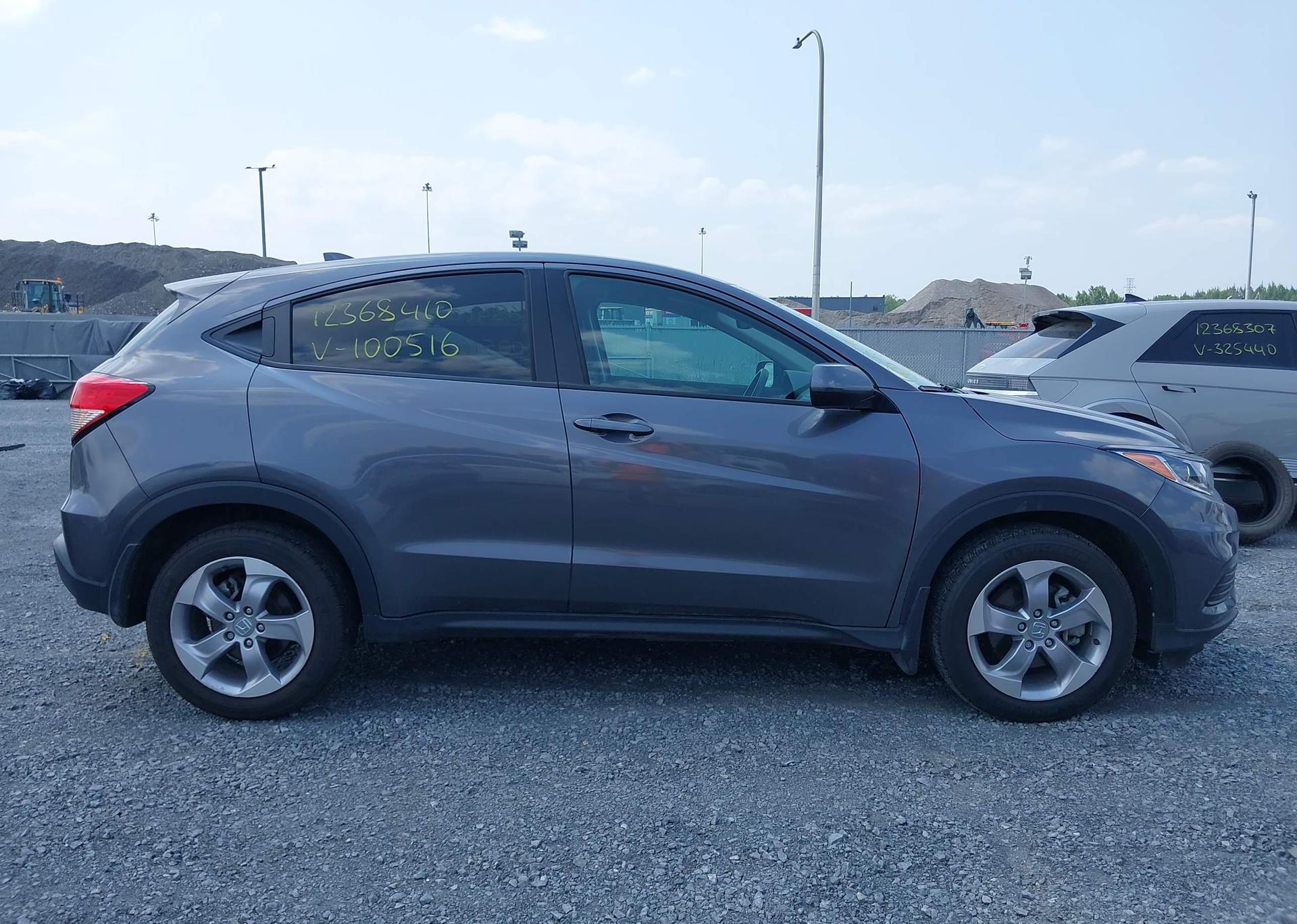 2021 HONDA HR-V LX