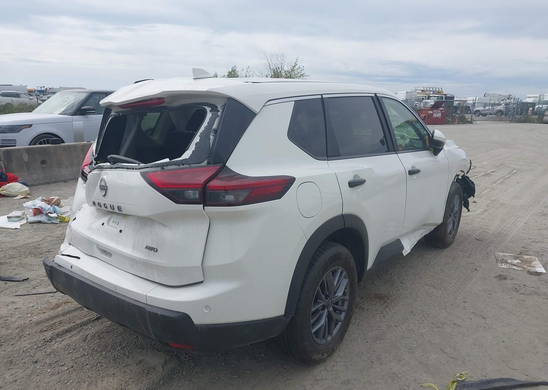 2024 NISSAN ROGUE S