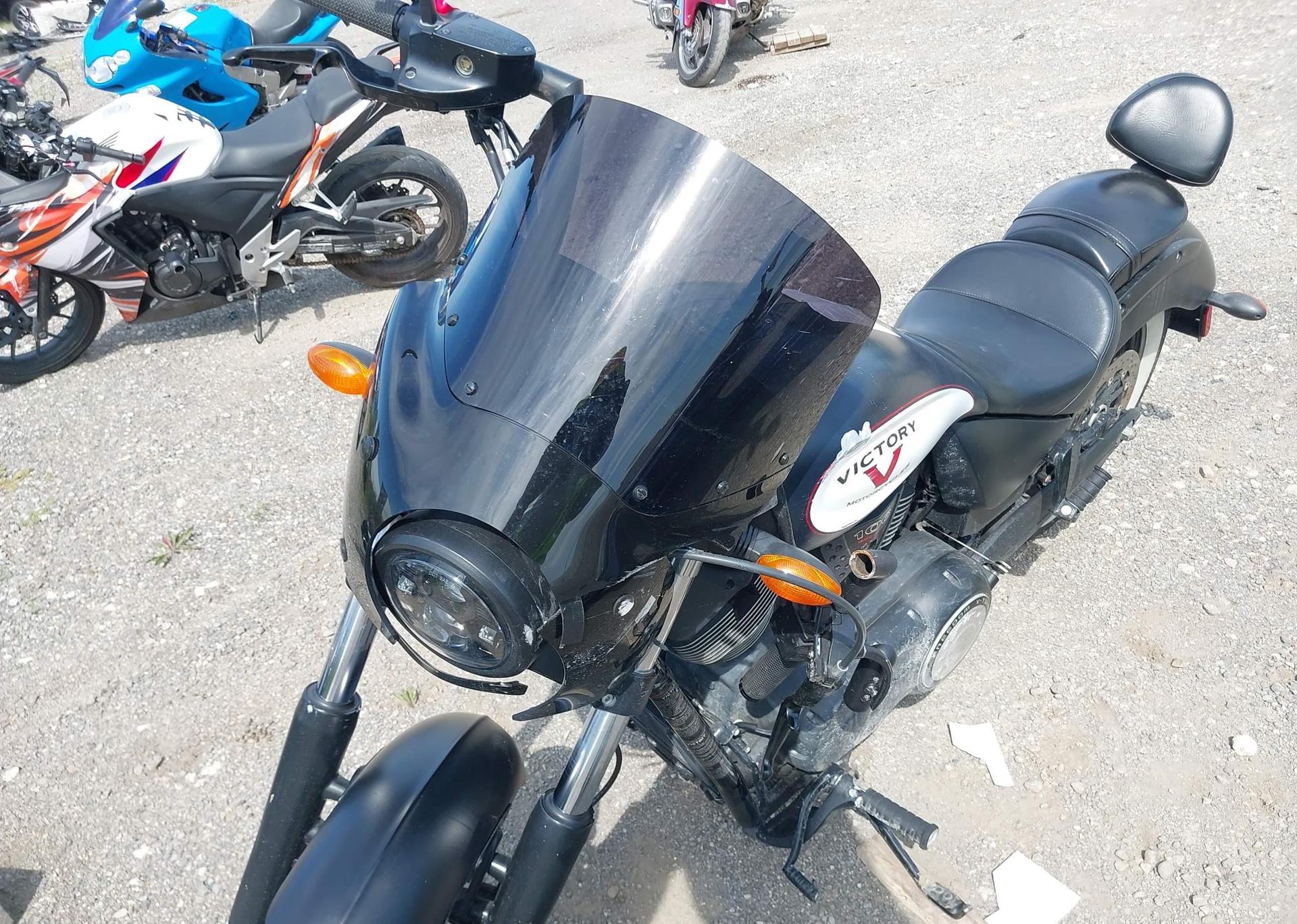 2016 VICTORY MOTORCYCLES HIGH-BALL