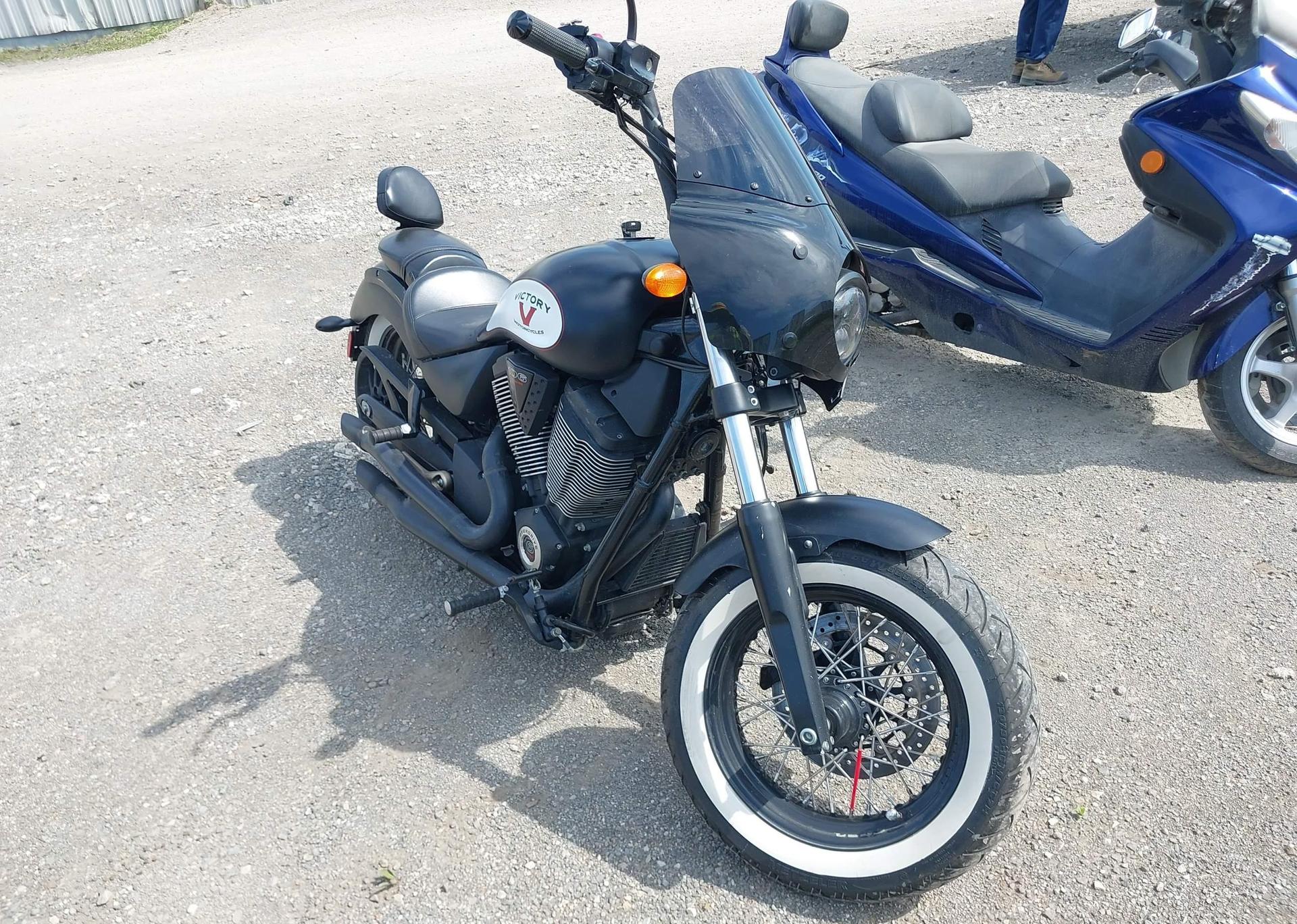 2016 VICTORY MOTORCYCLES HIGH-BALL