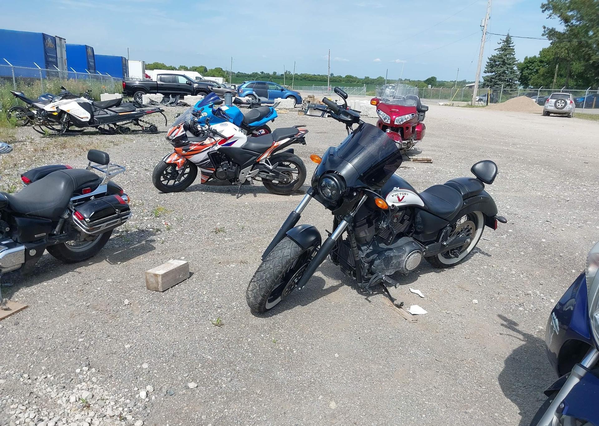 2016 VICTORY MOTORCYCLES HIGH-BALL