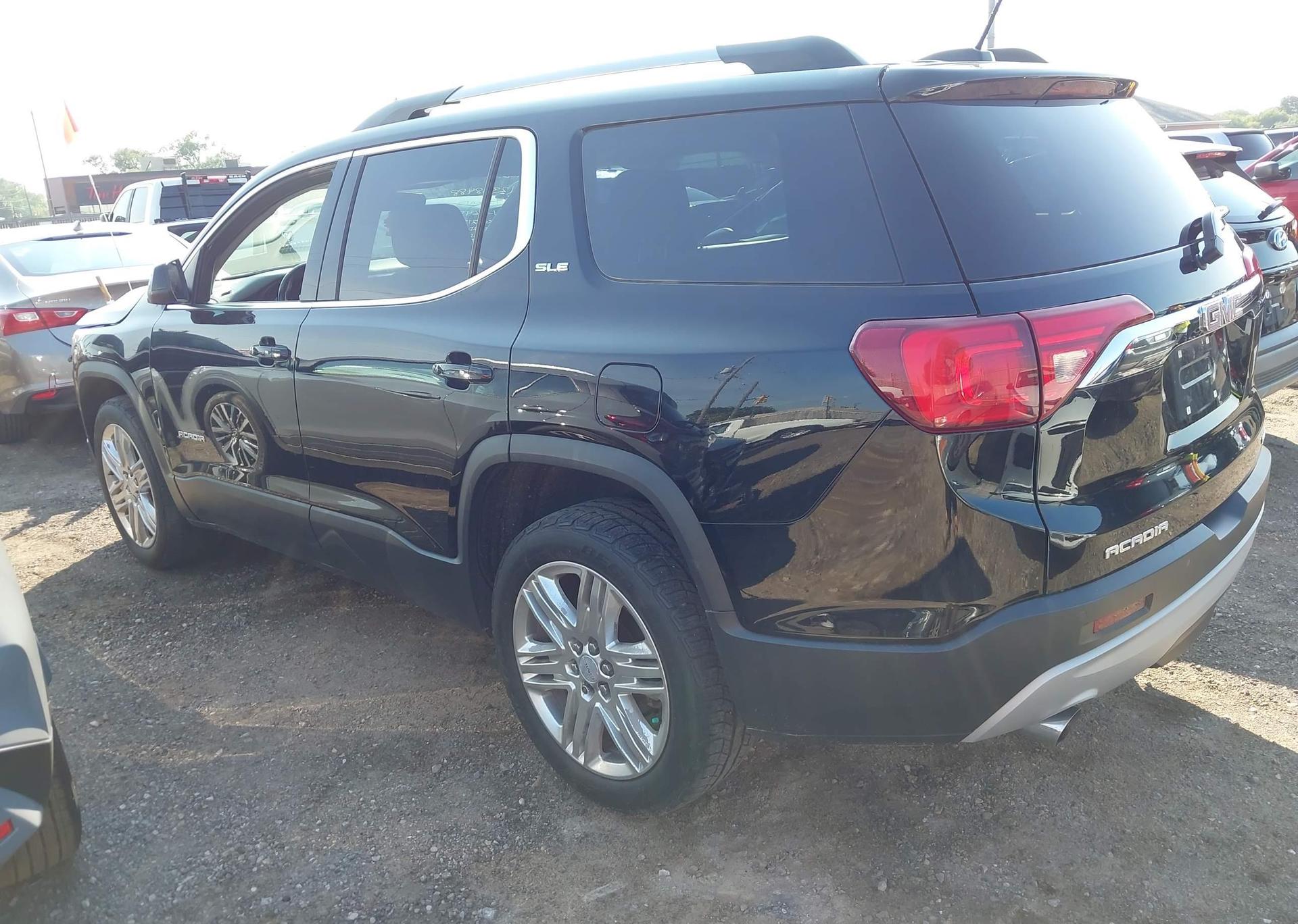2017 GMC ACADIA SLE-2
