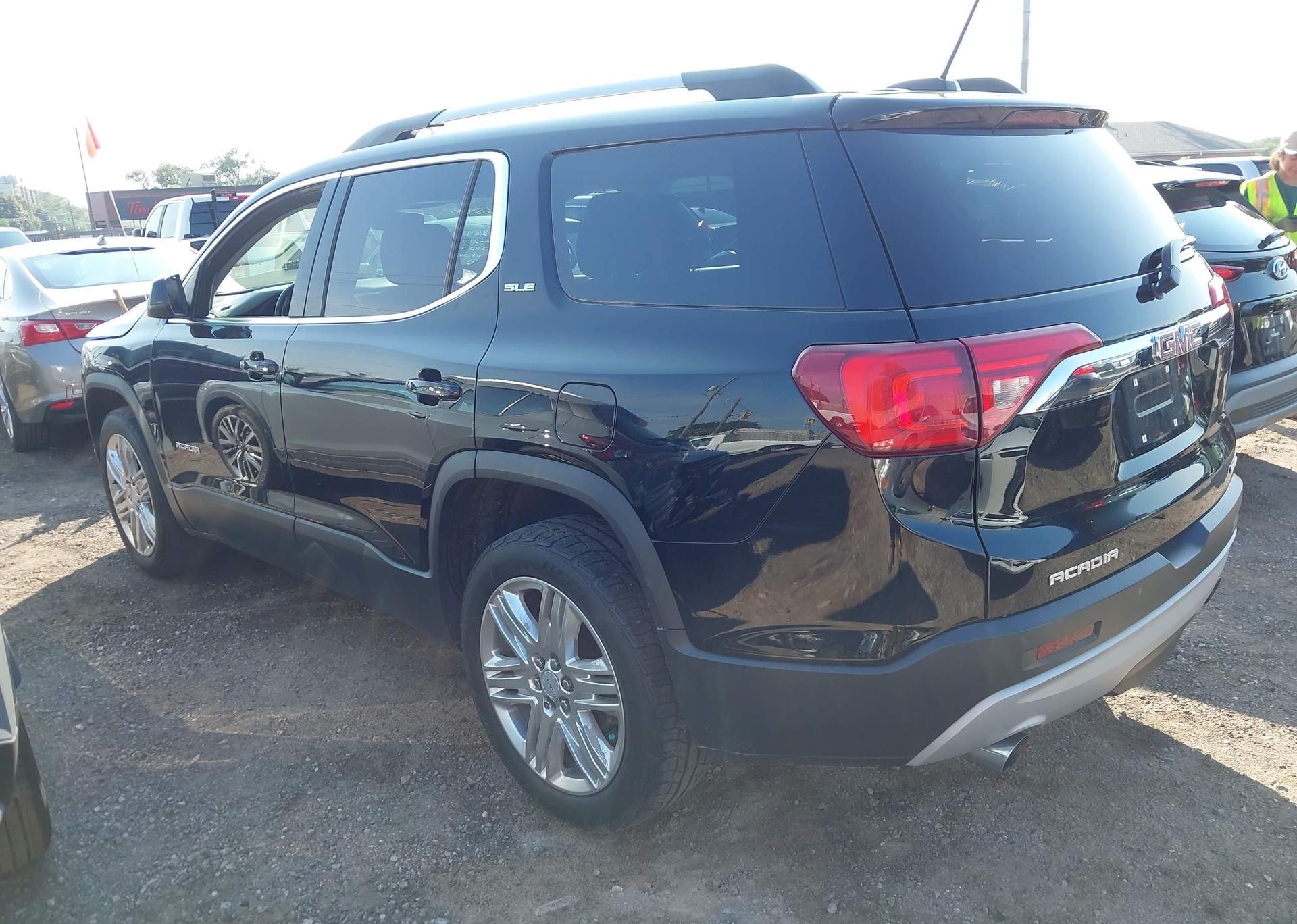 2017 GMC ACADIA SLE-2