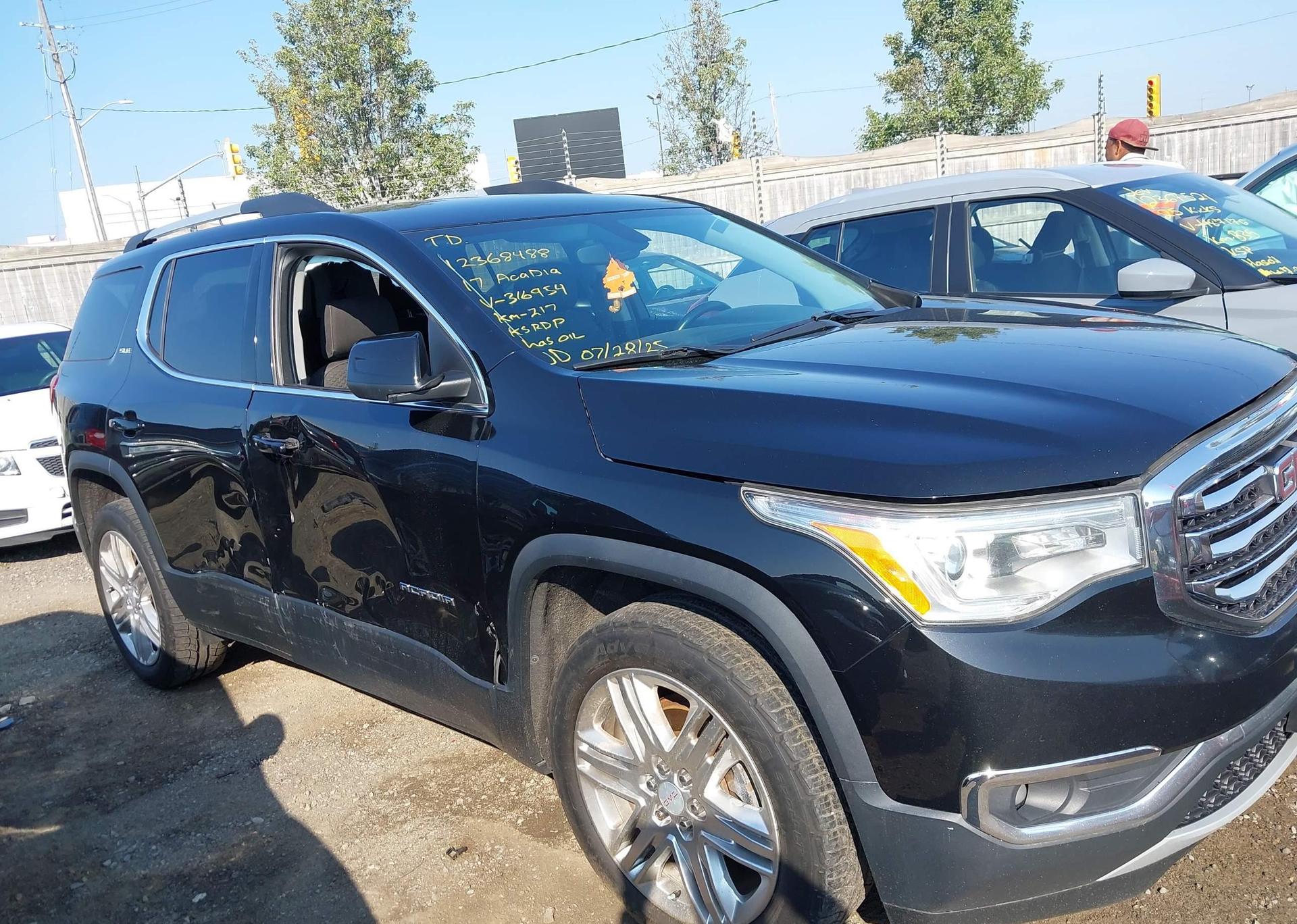 2017 GMC ACADIA SLE-2