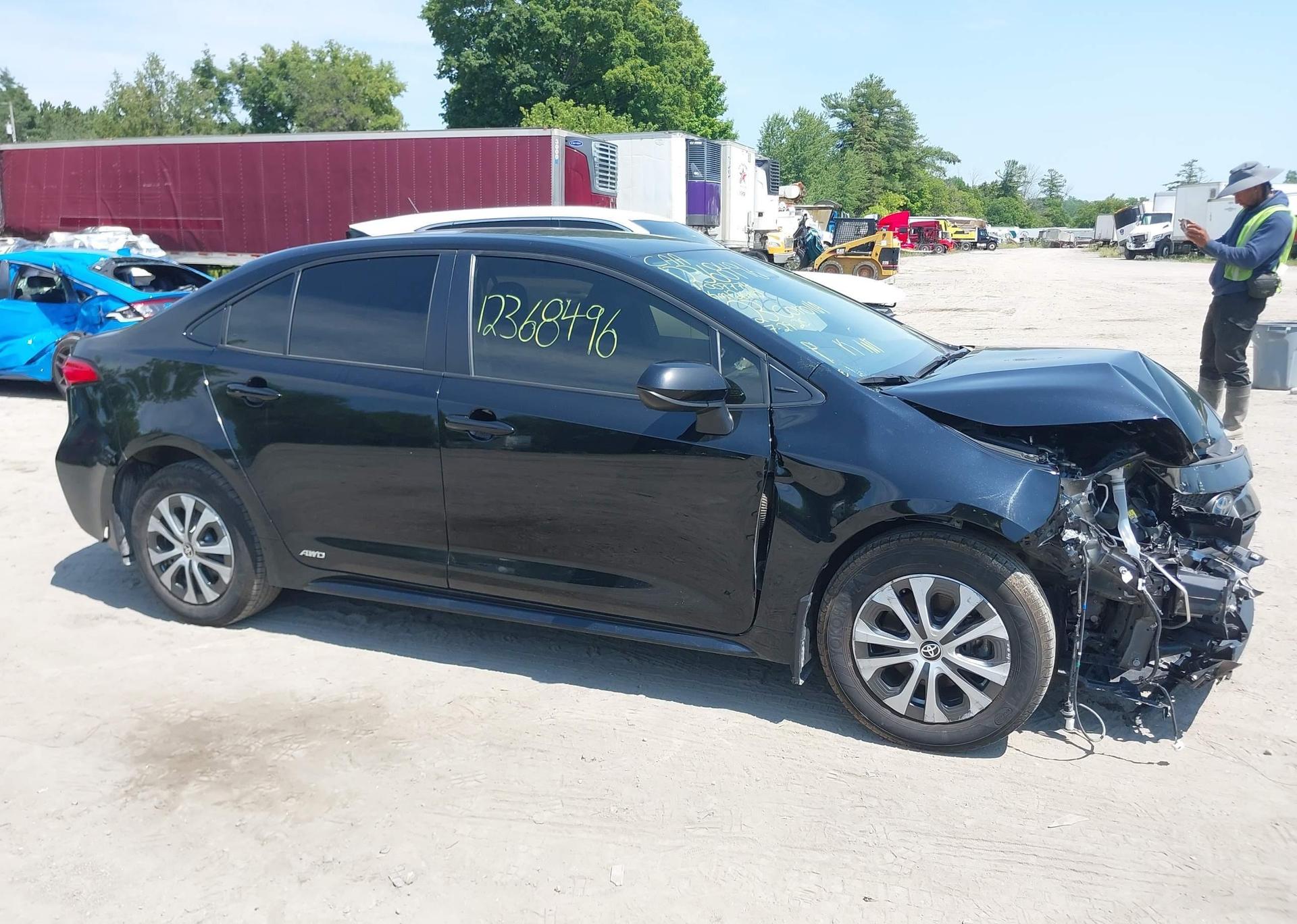 2023 TOYOTA COROLLA
