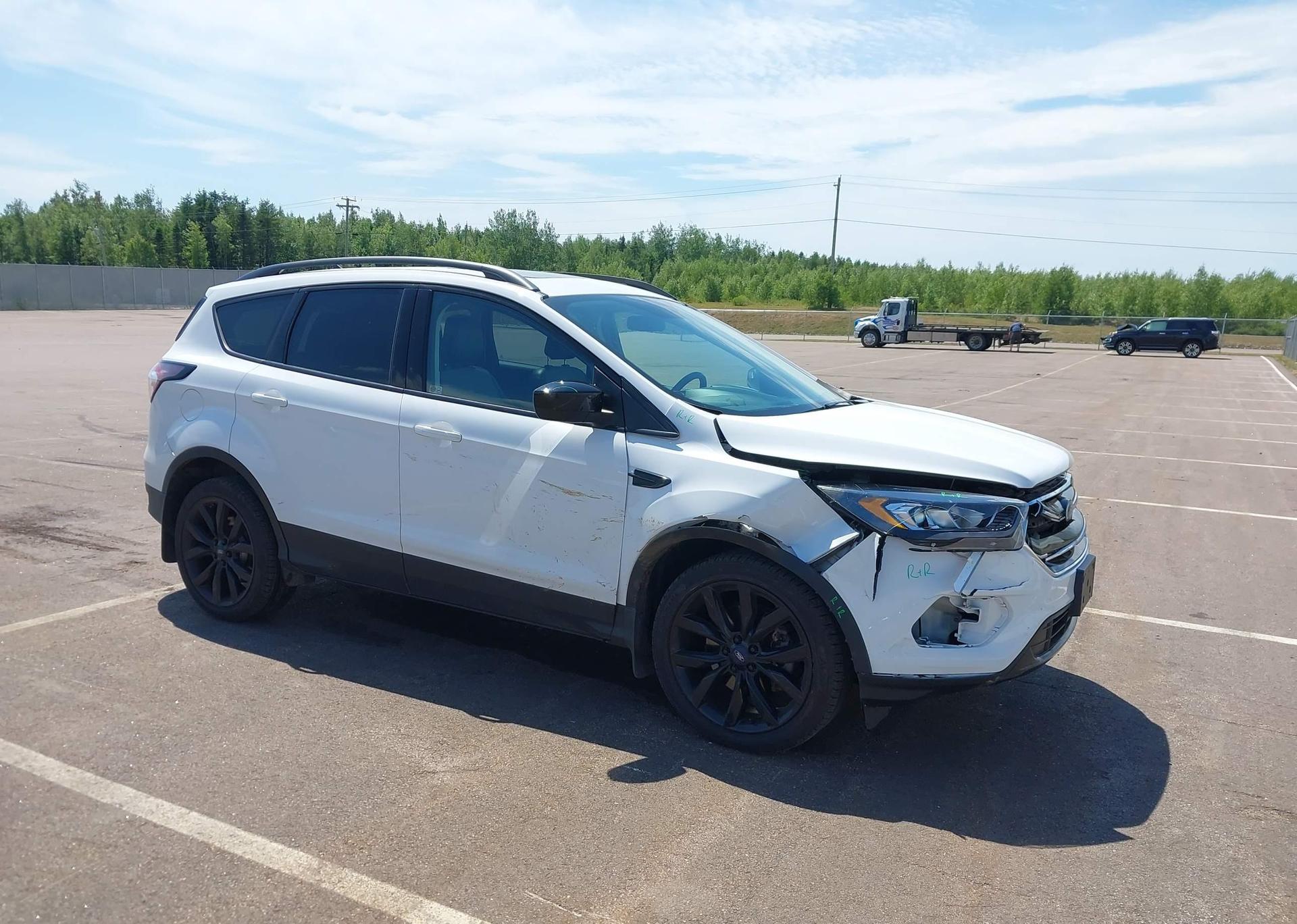 2018 FORD ESCAPE SE