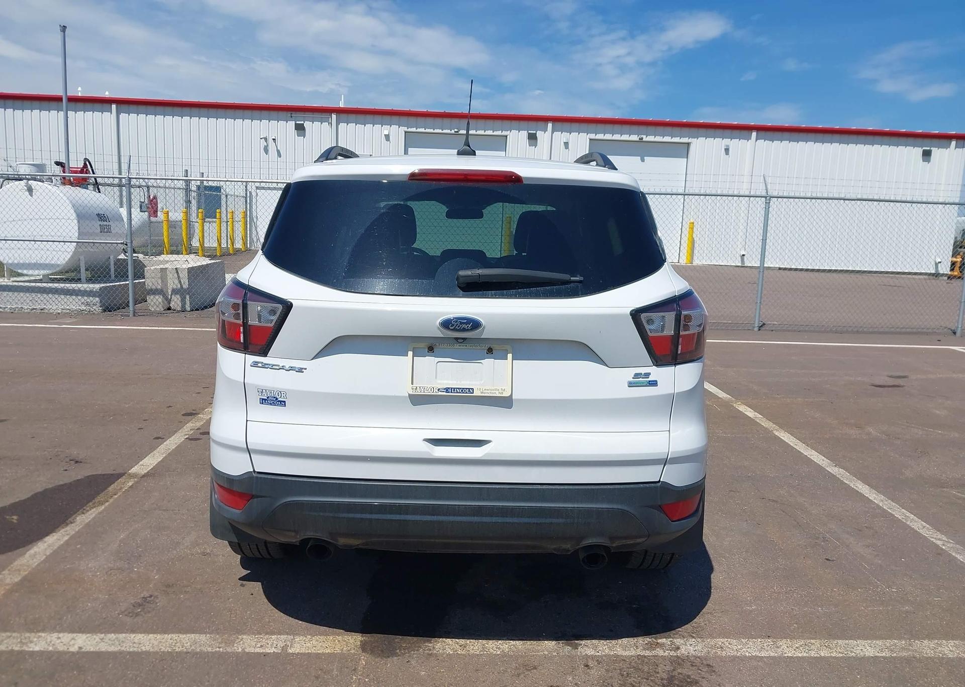 2018 FORD ESCAPE SE