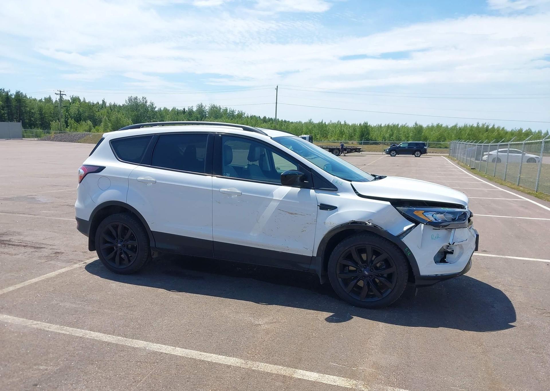 2018 FORD ESCAPE SE