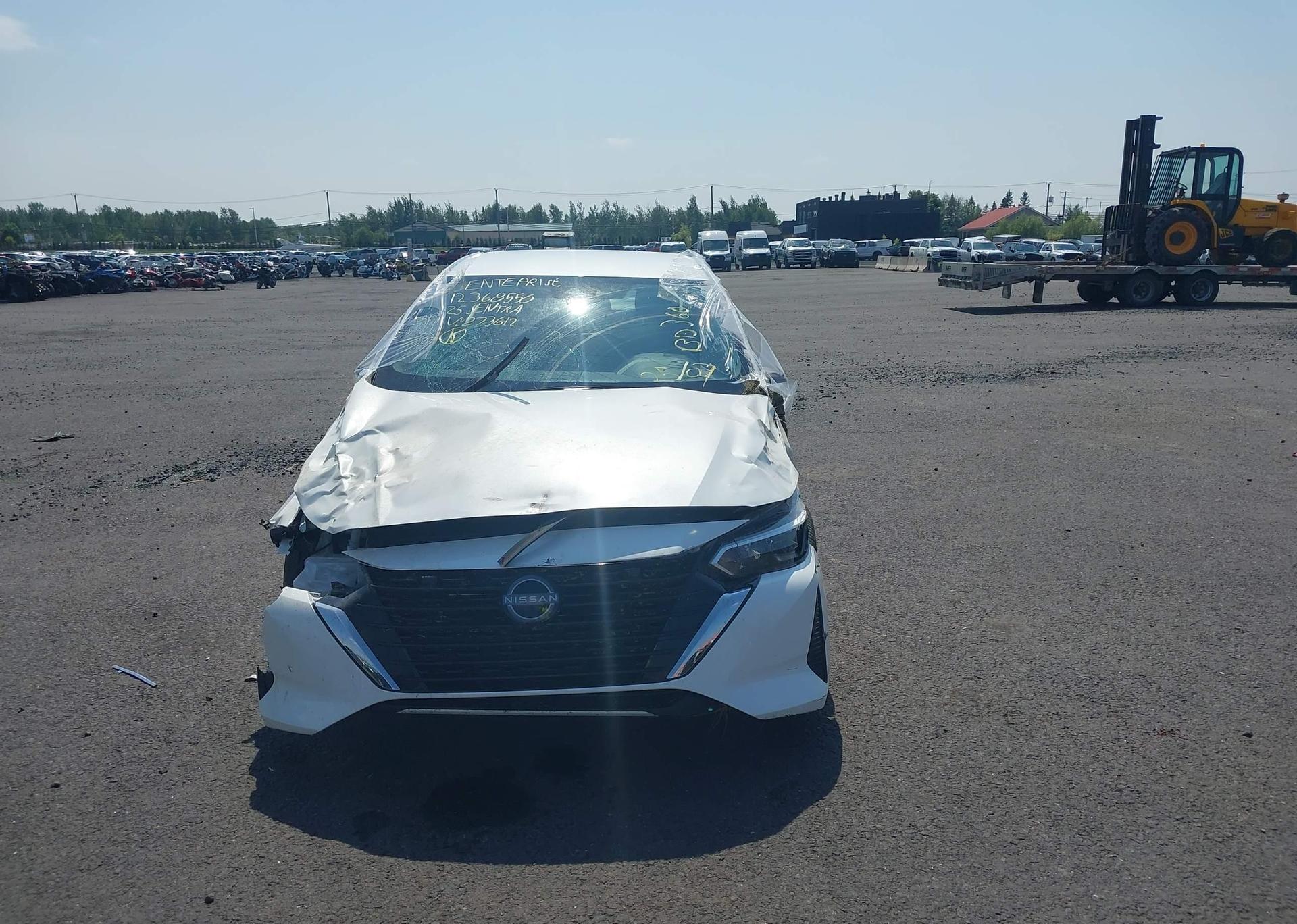 2025 NISSAN SENTRA SV