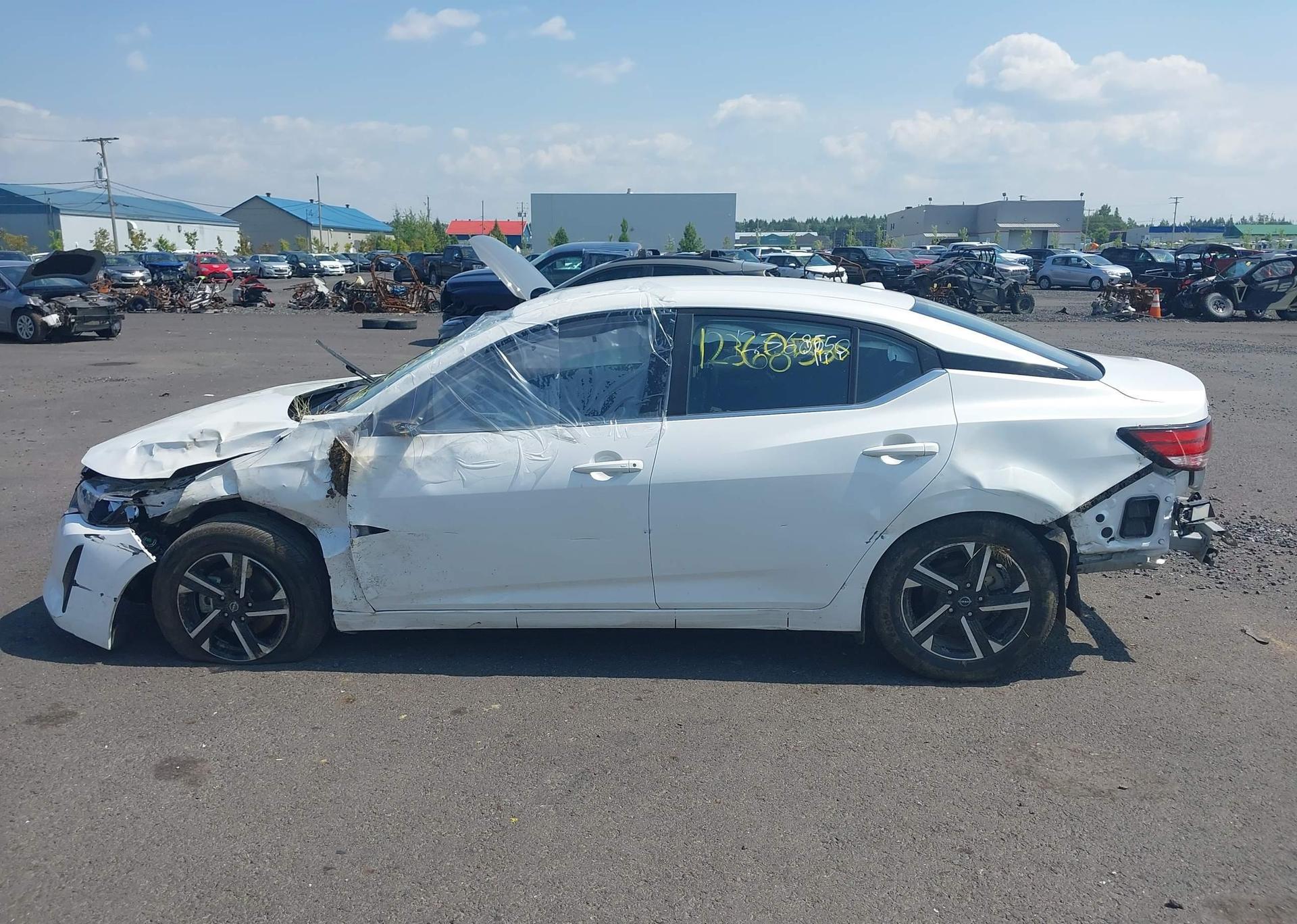 2025 NISSAN SENTRA SV