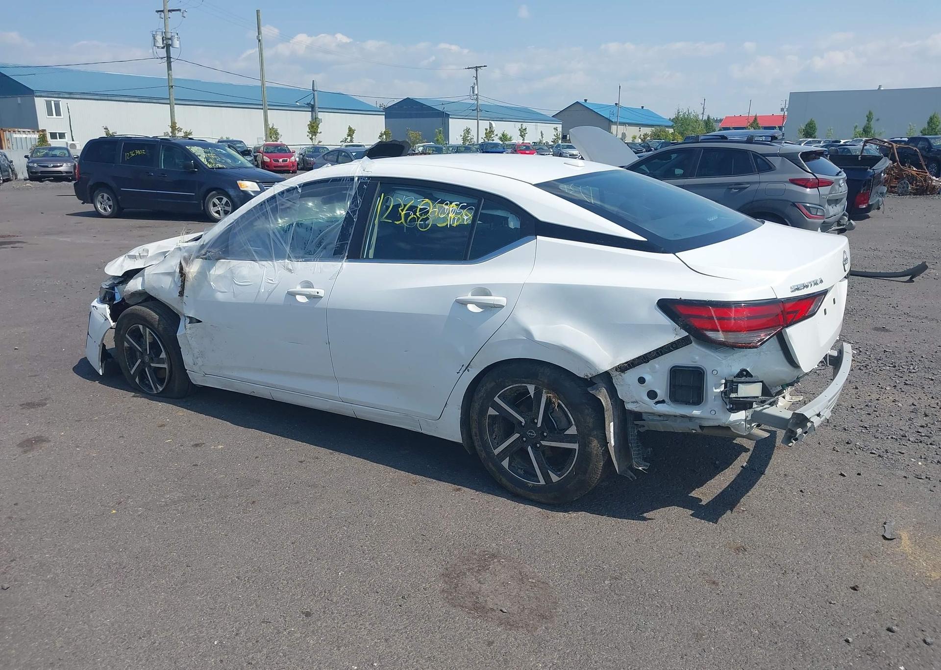 2025 NISSAN SENTRA SV