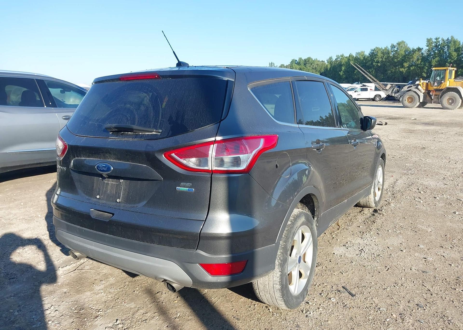 2015 FORD ESCAPE SE