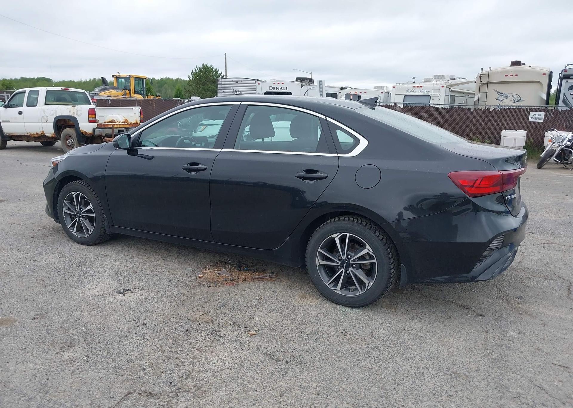 2023 KIA FORTE EX