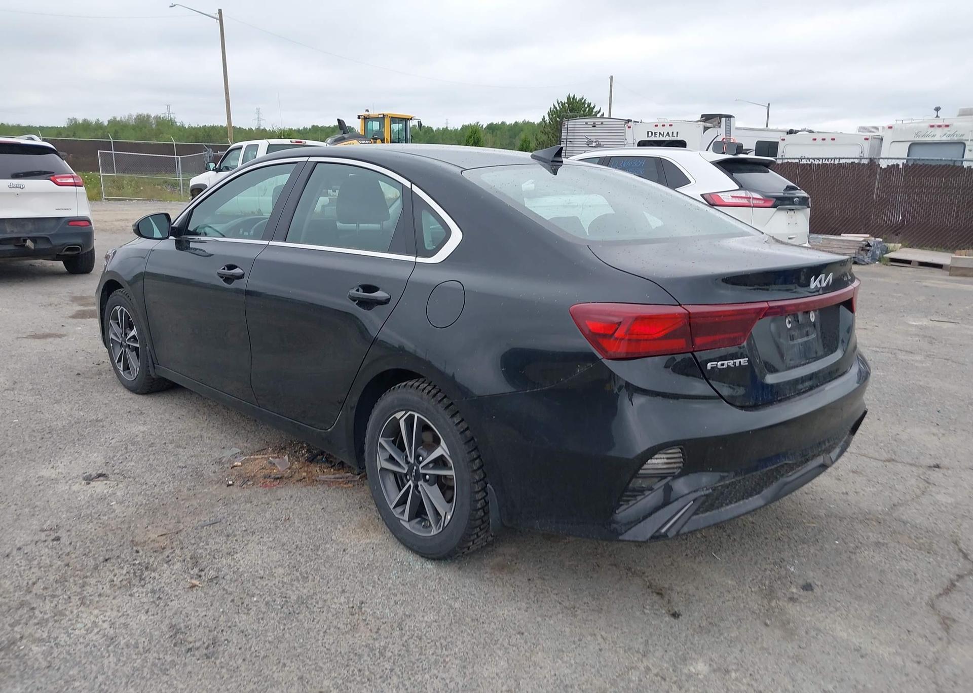 2023 KIA FORTE EX