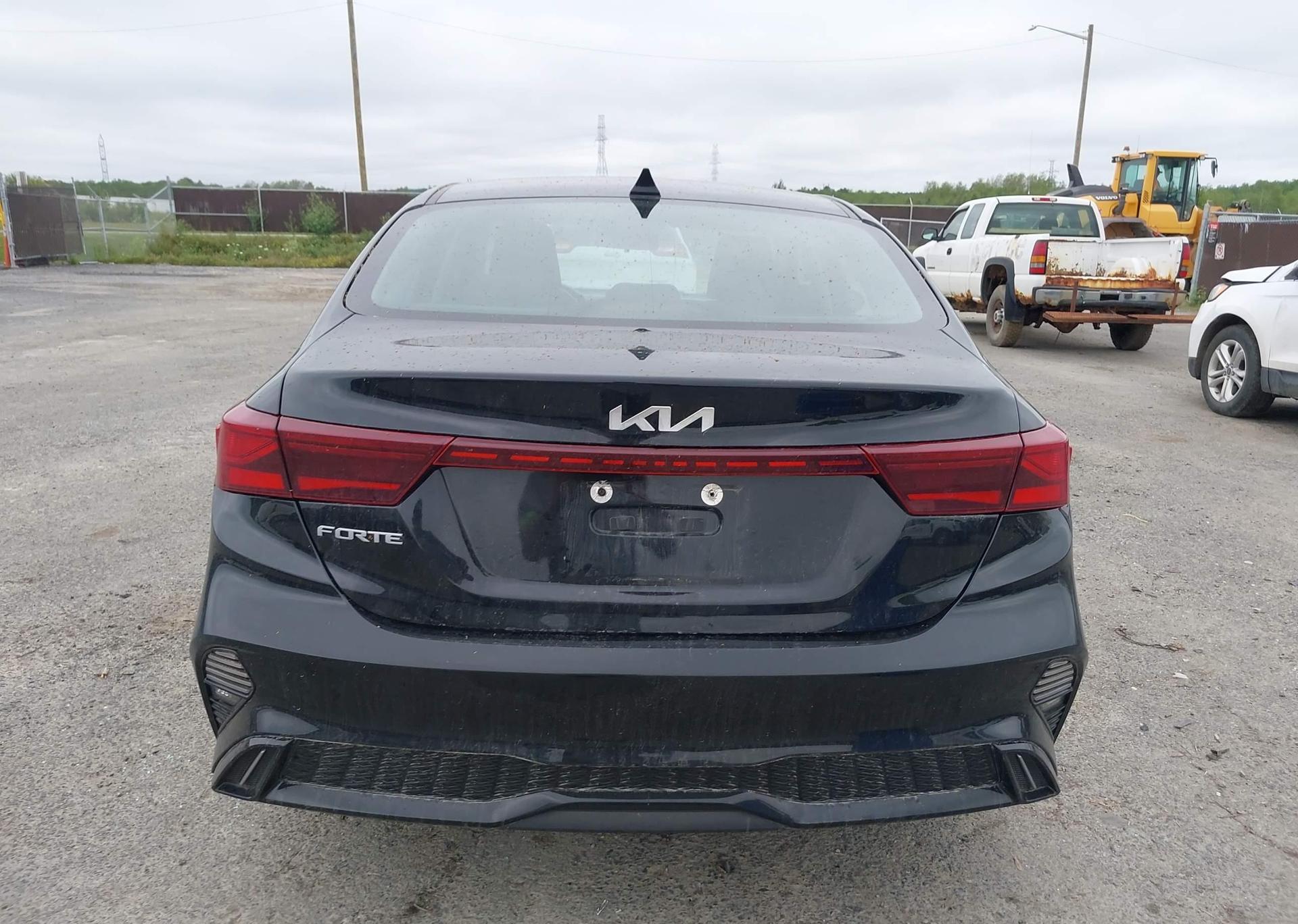 2023 KIA FORTE EX