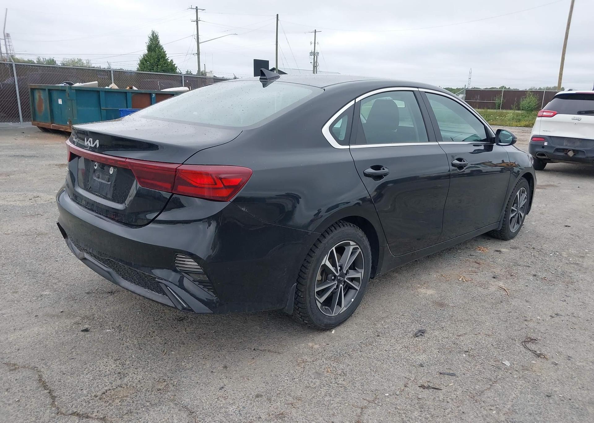 2023 KIA FORTE EX