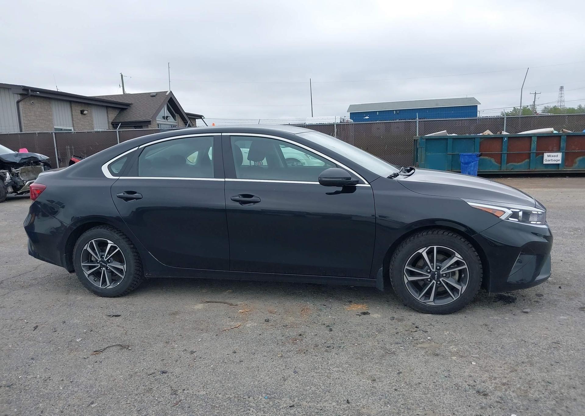 2023 KIA FORTE EX