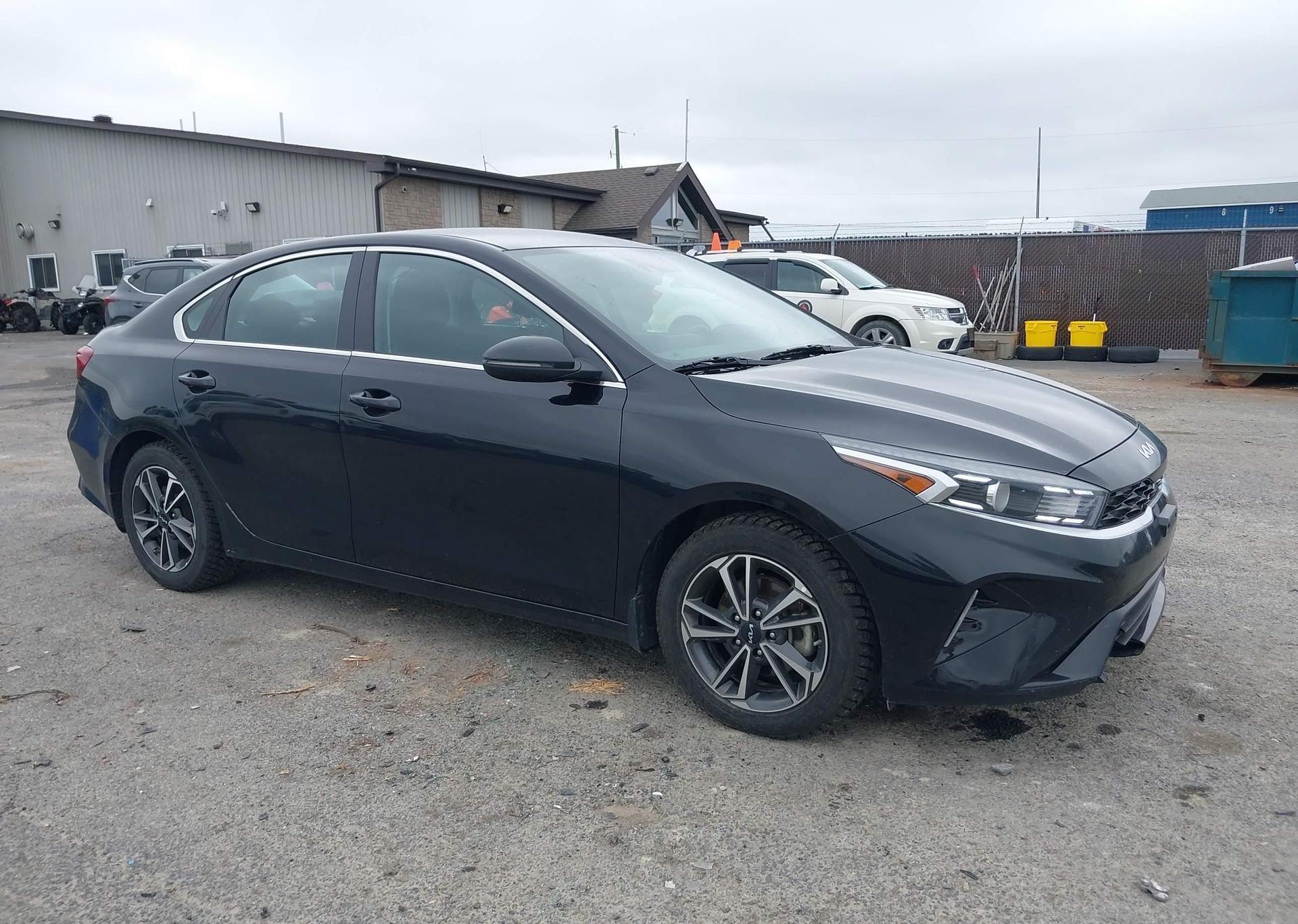2023 KIA FORTE EX
