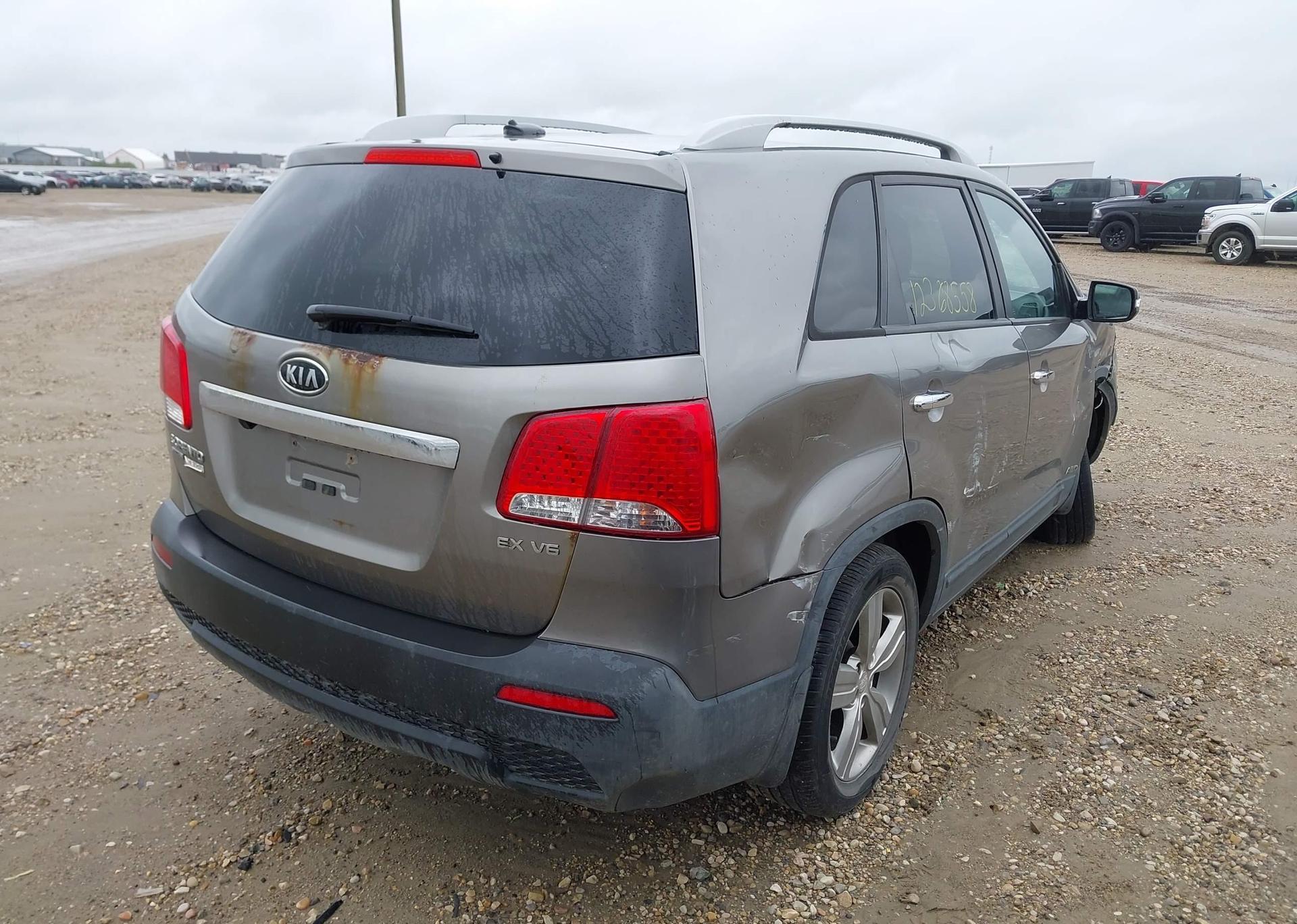 2013 KIA SORENTO EX