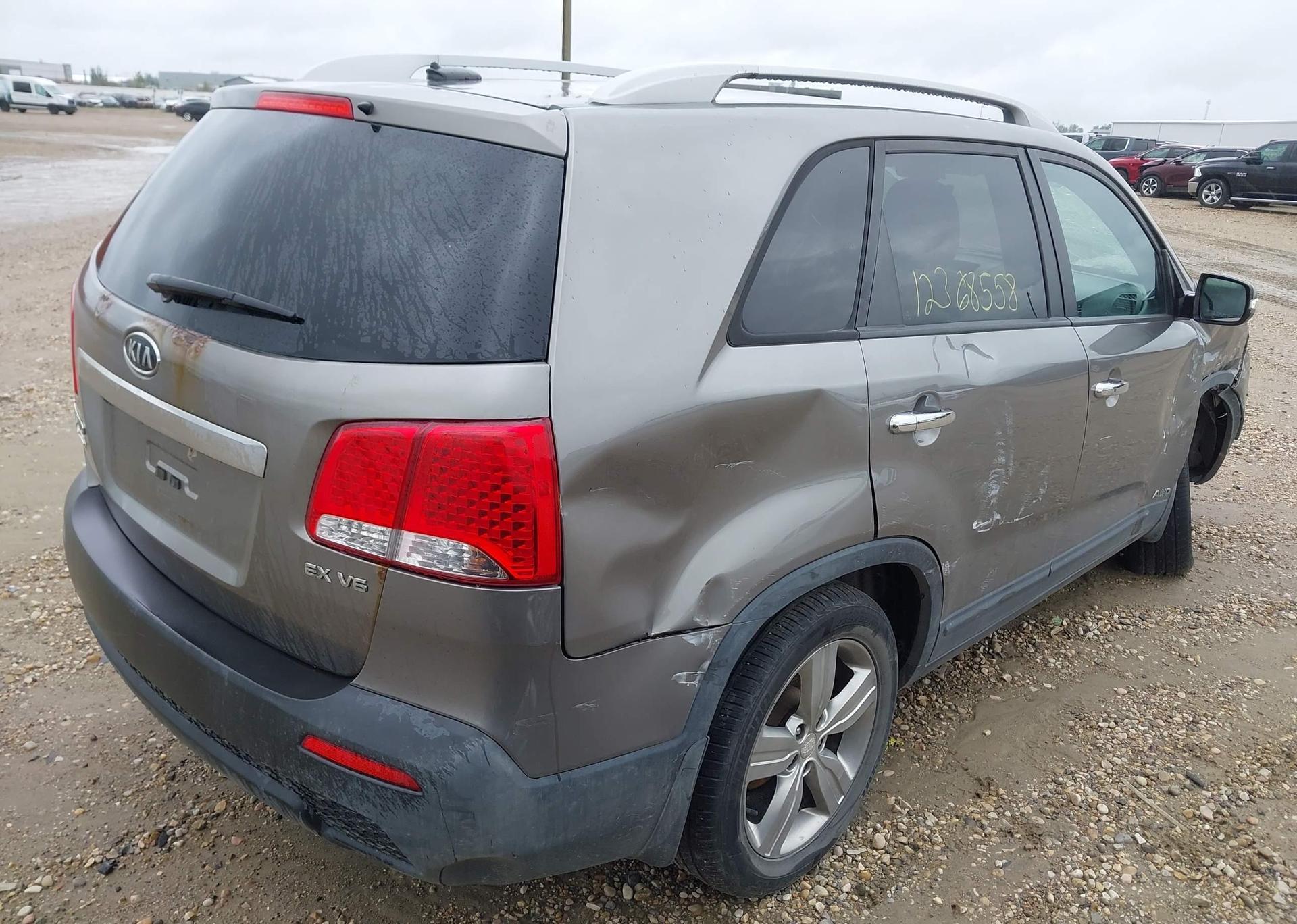 2013 KIA SORENTO EX