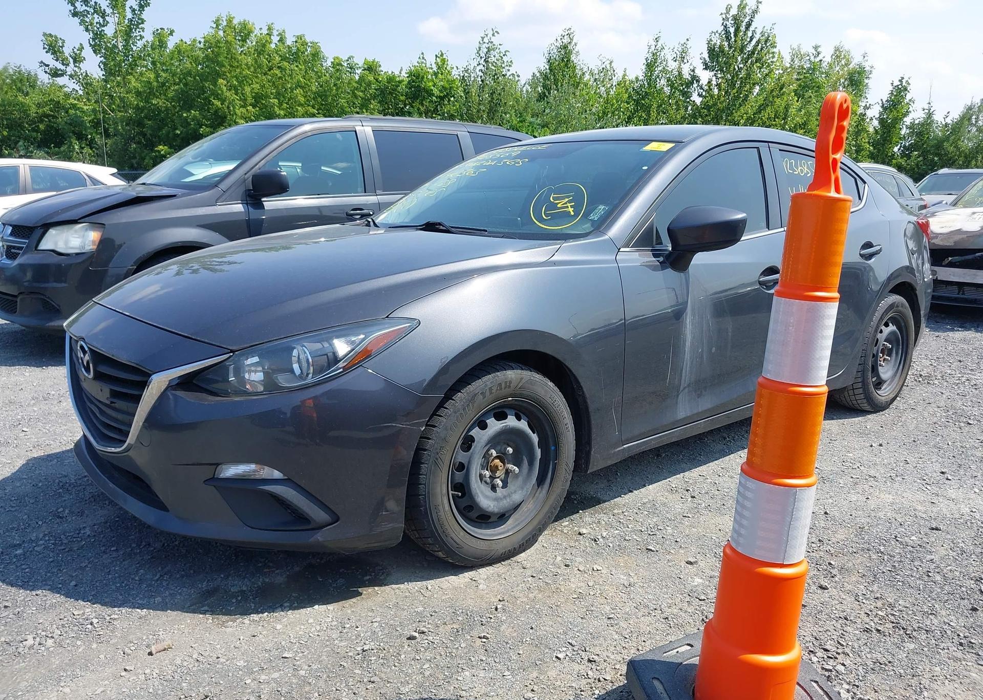 2015 MAZDA MAZDA3 GS
