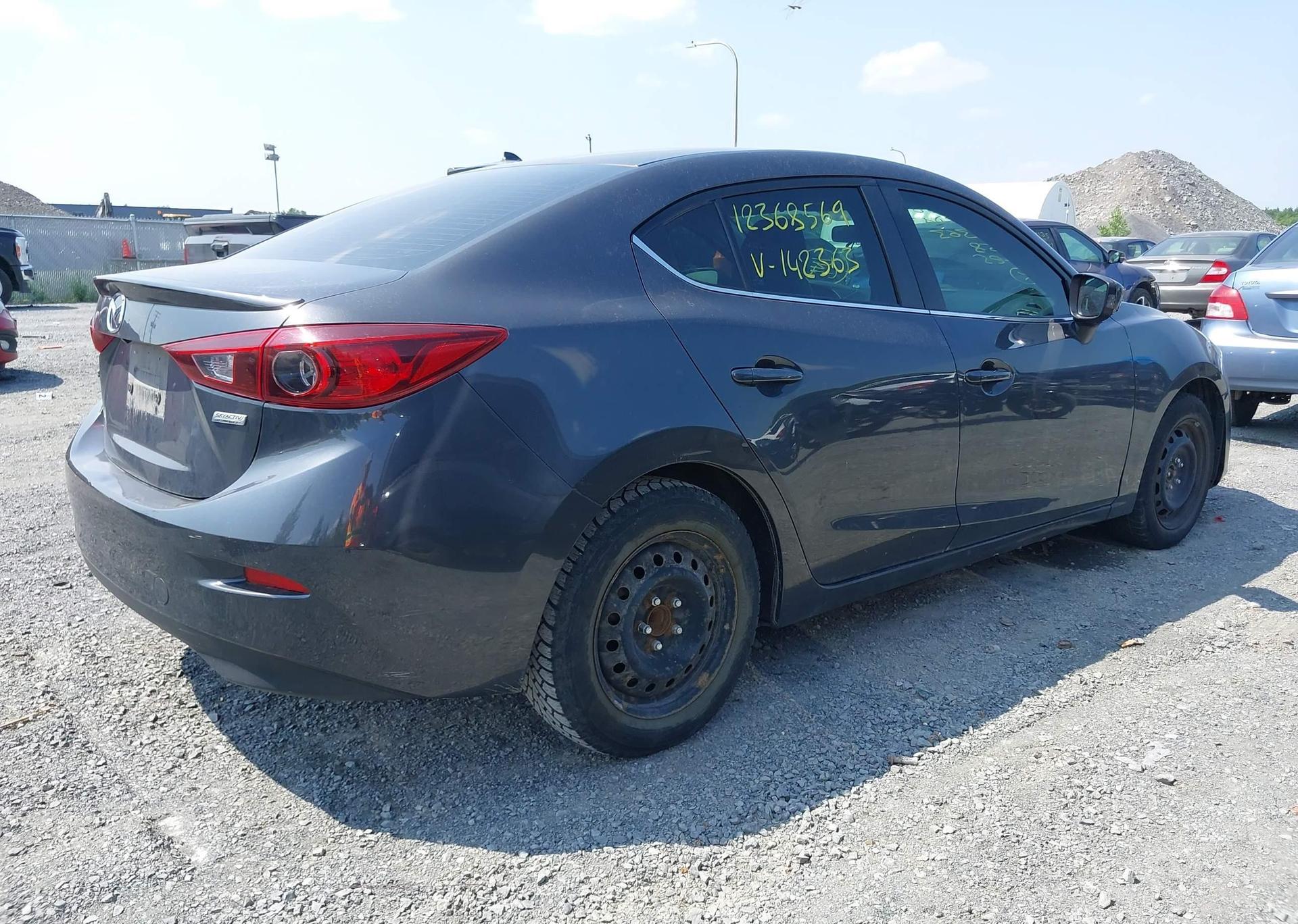 2015 MAZDA MAZDA3 GS
