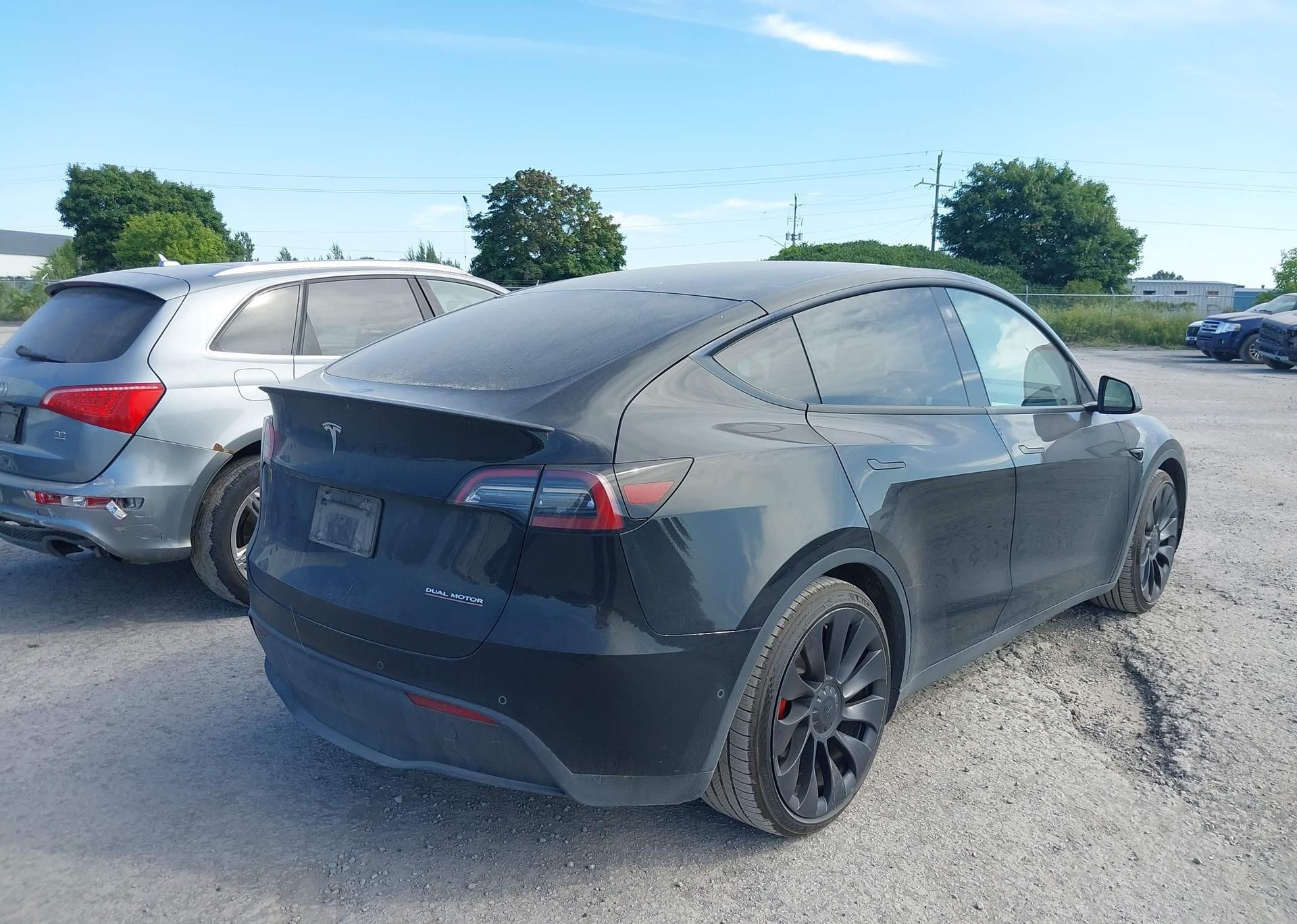 2022 TESLA MODEL Y