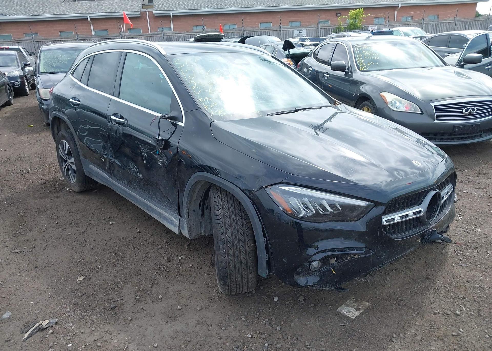 2025 MERCEDES-BENZ GLA 250 4MATIC