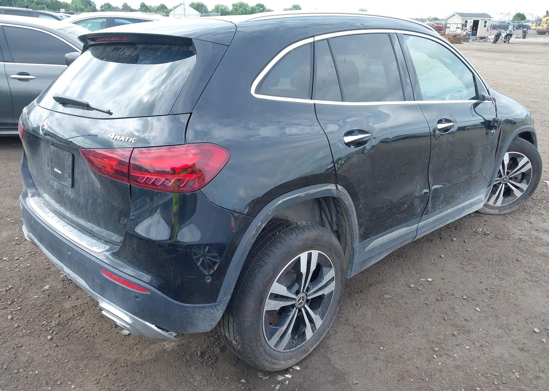2025 MERCEDES-BENZ GLA 250 4MATIC