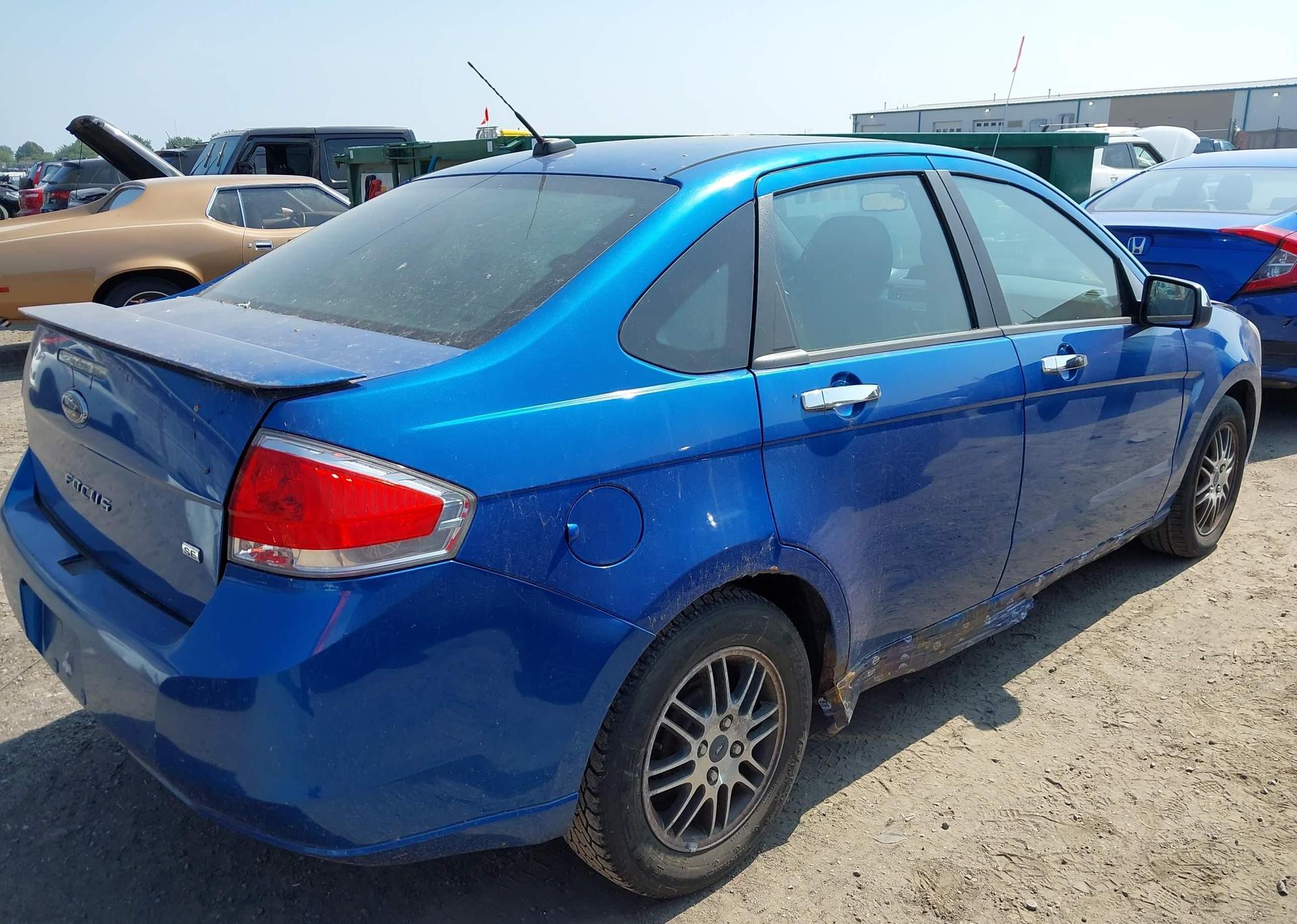 2010 FORD FOCUS SE