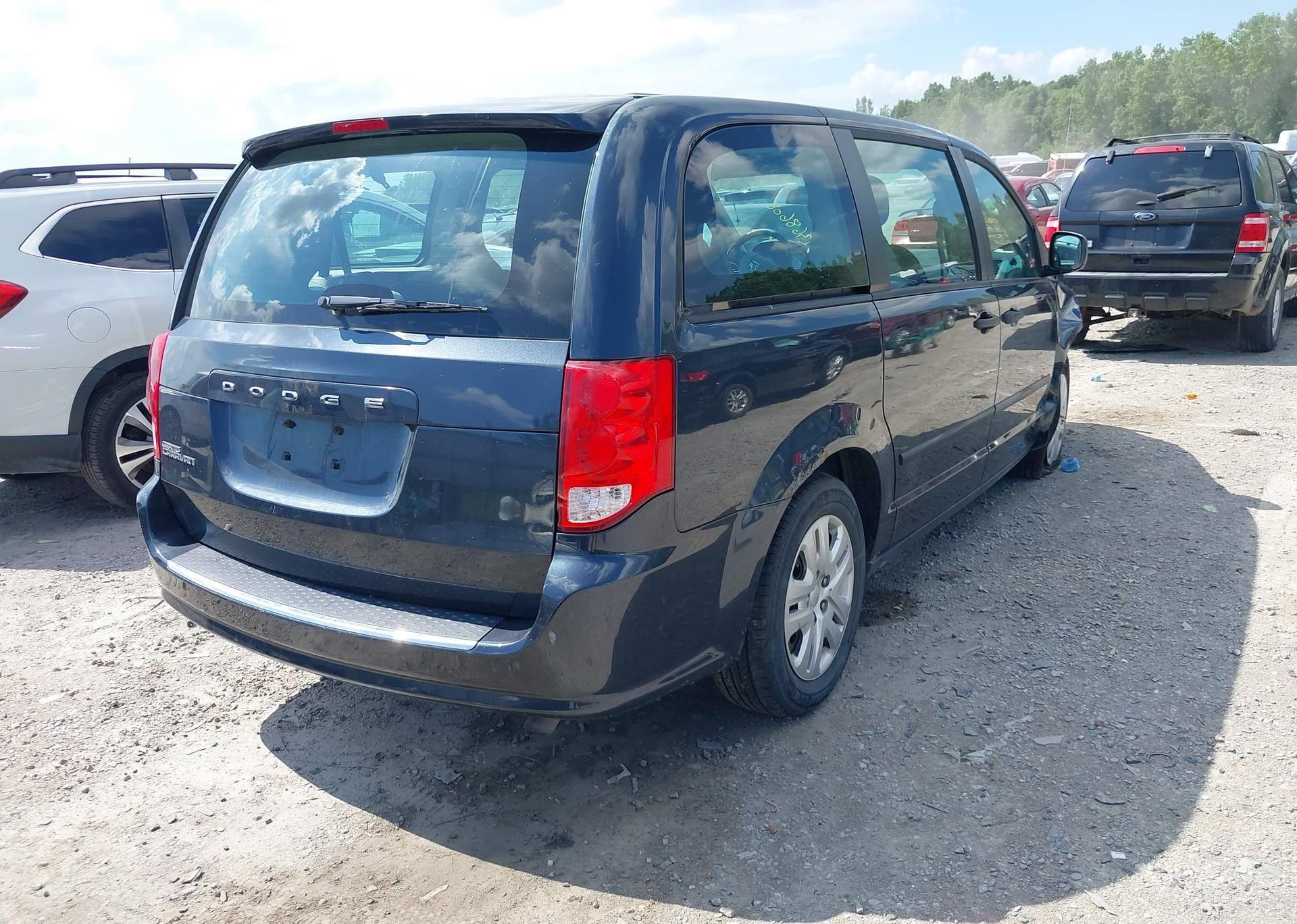 2014 DODGE GRAND CARAVAN SE