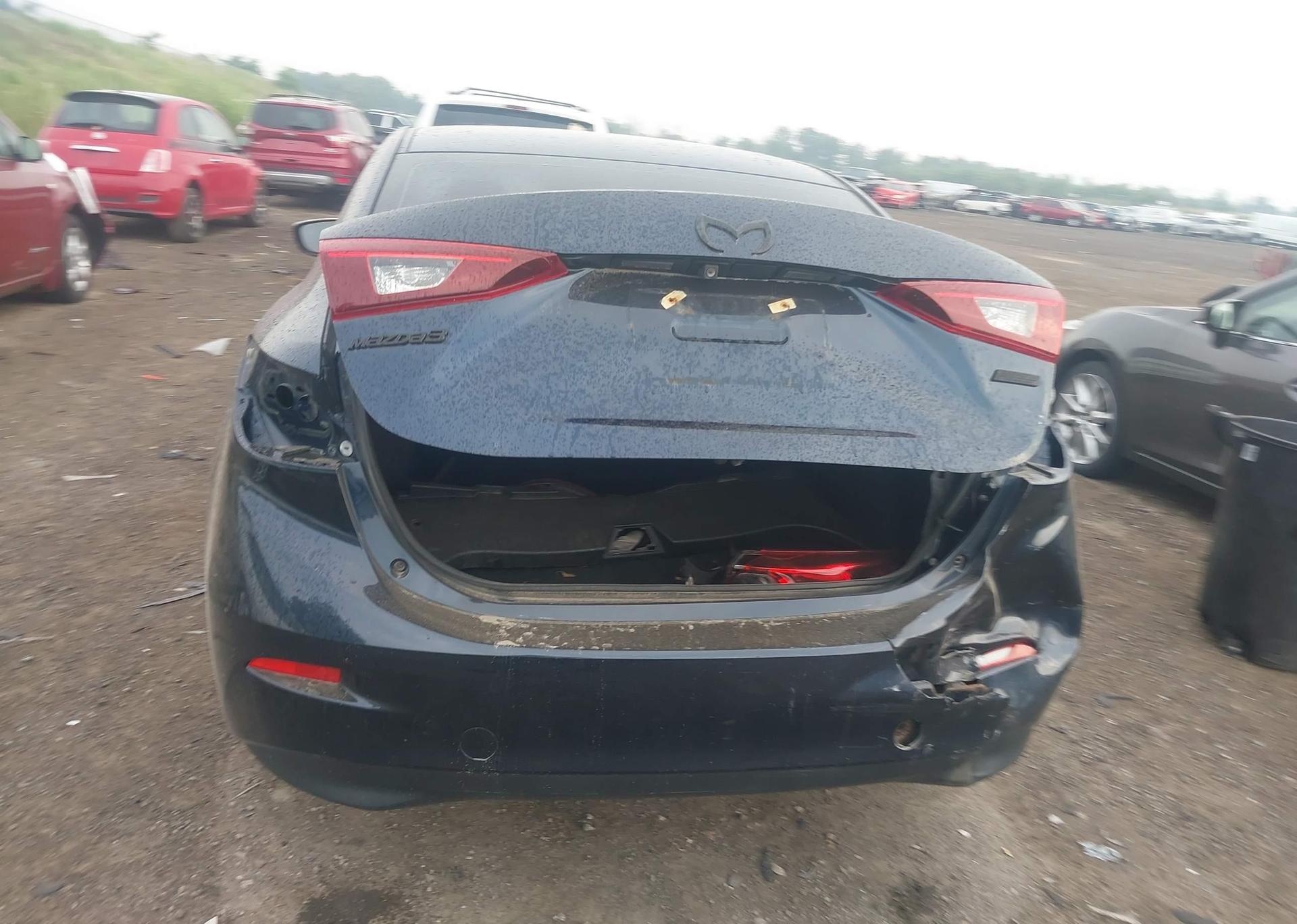 2018 MAZDA MAZDA3