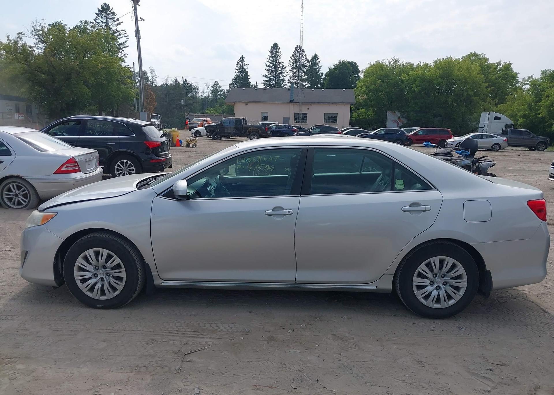 2012 TOYOTA CAMRY LE