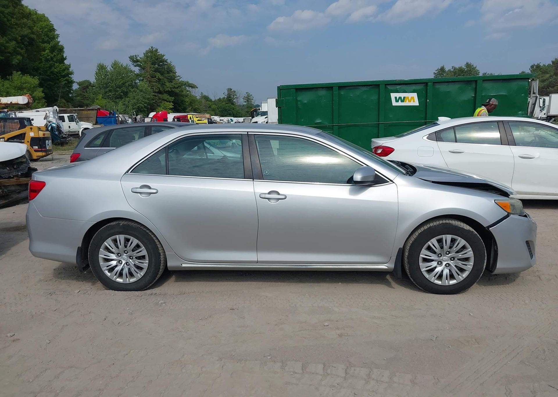 2012 TOYOTA CAMRY LE