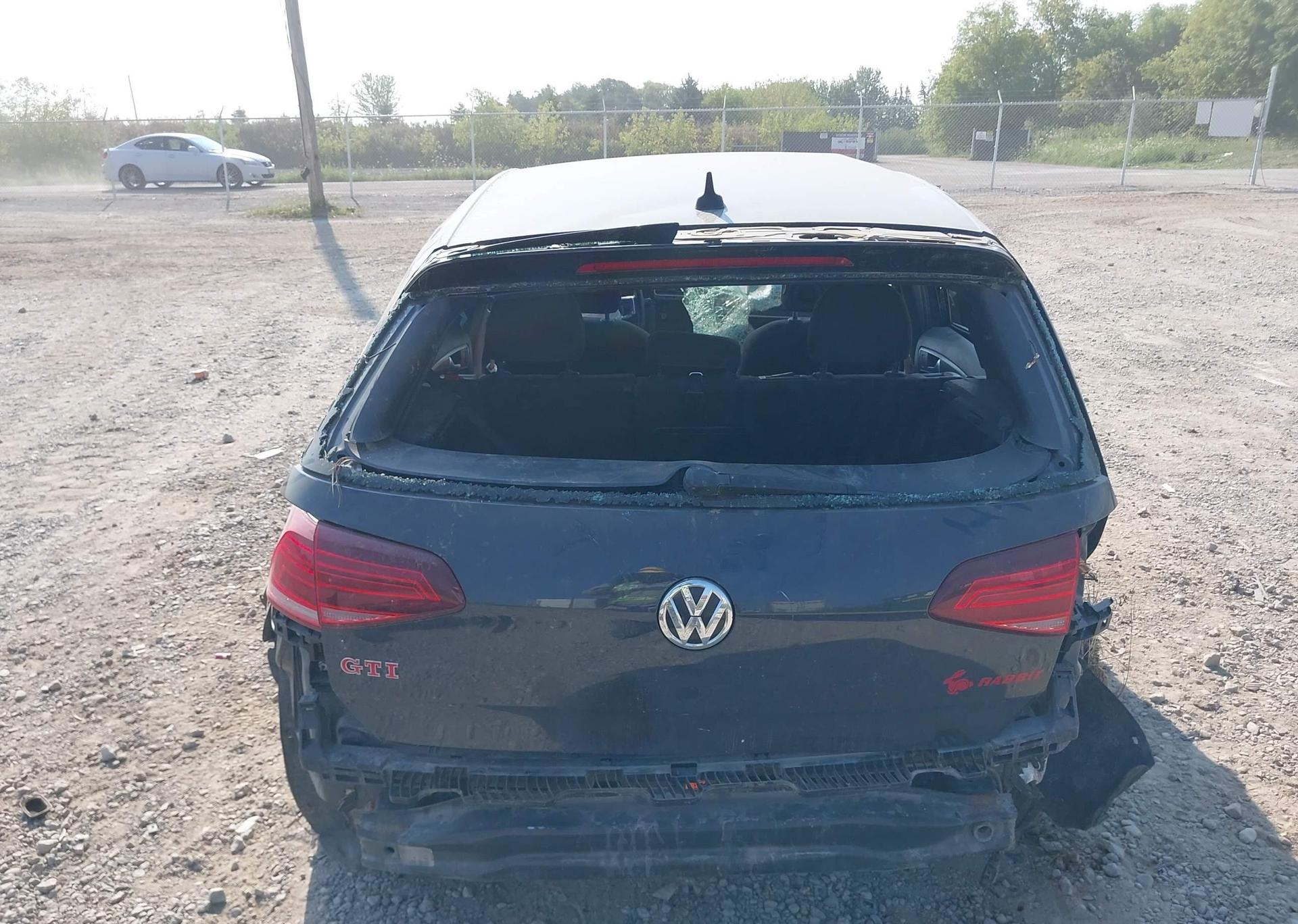 2019 VOLKSWAGEN GTI S