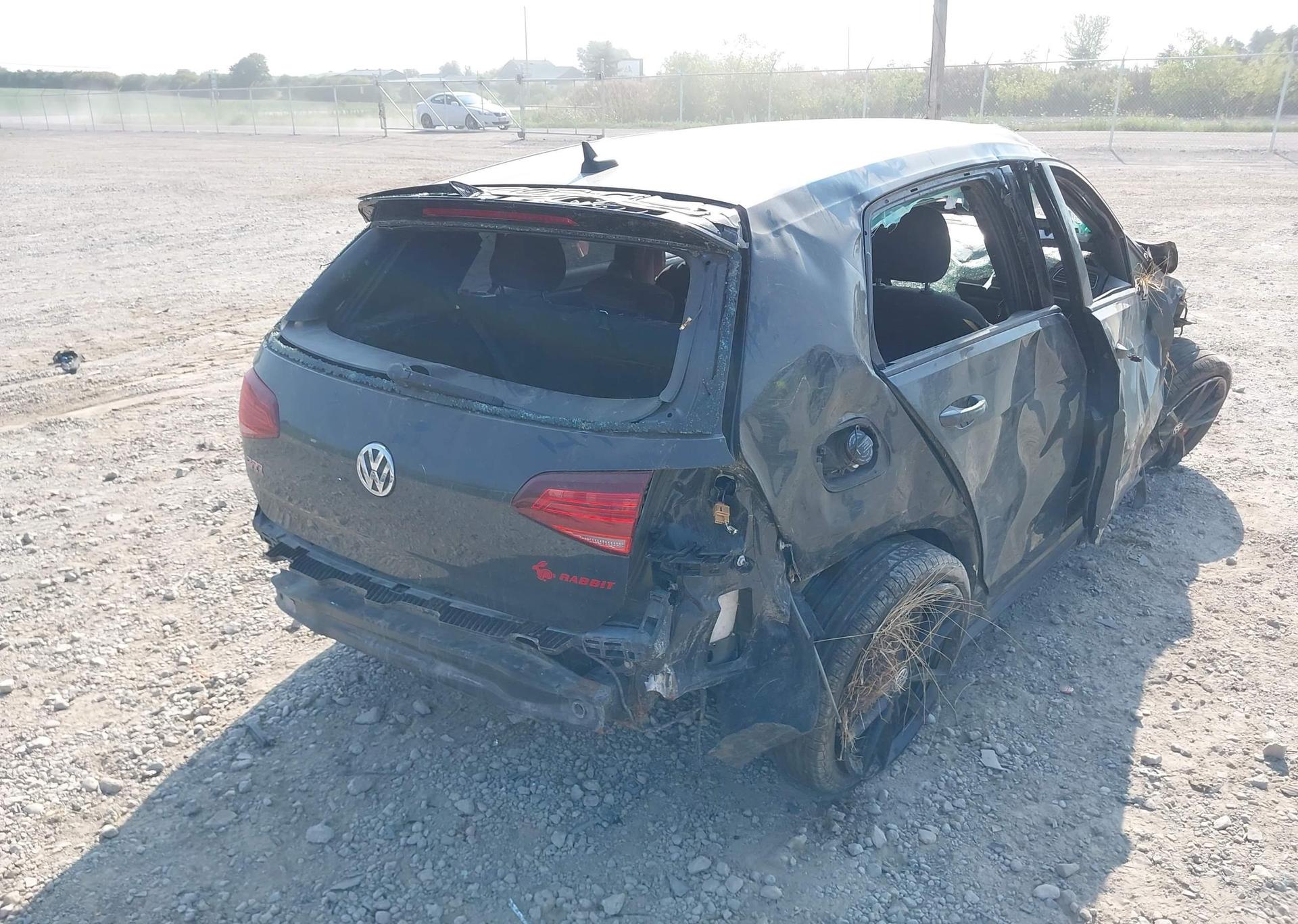 2019 VOLKSWAGEN GTI S