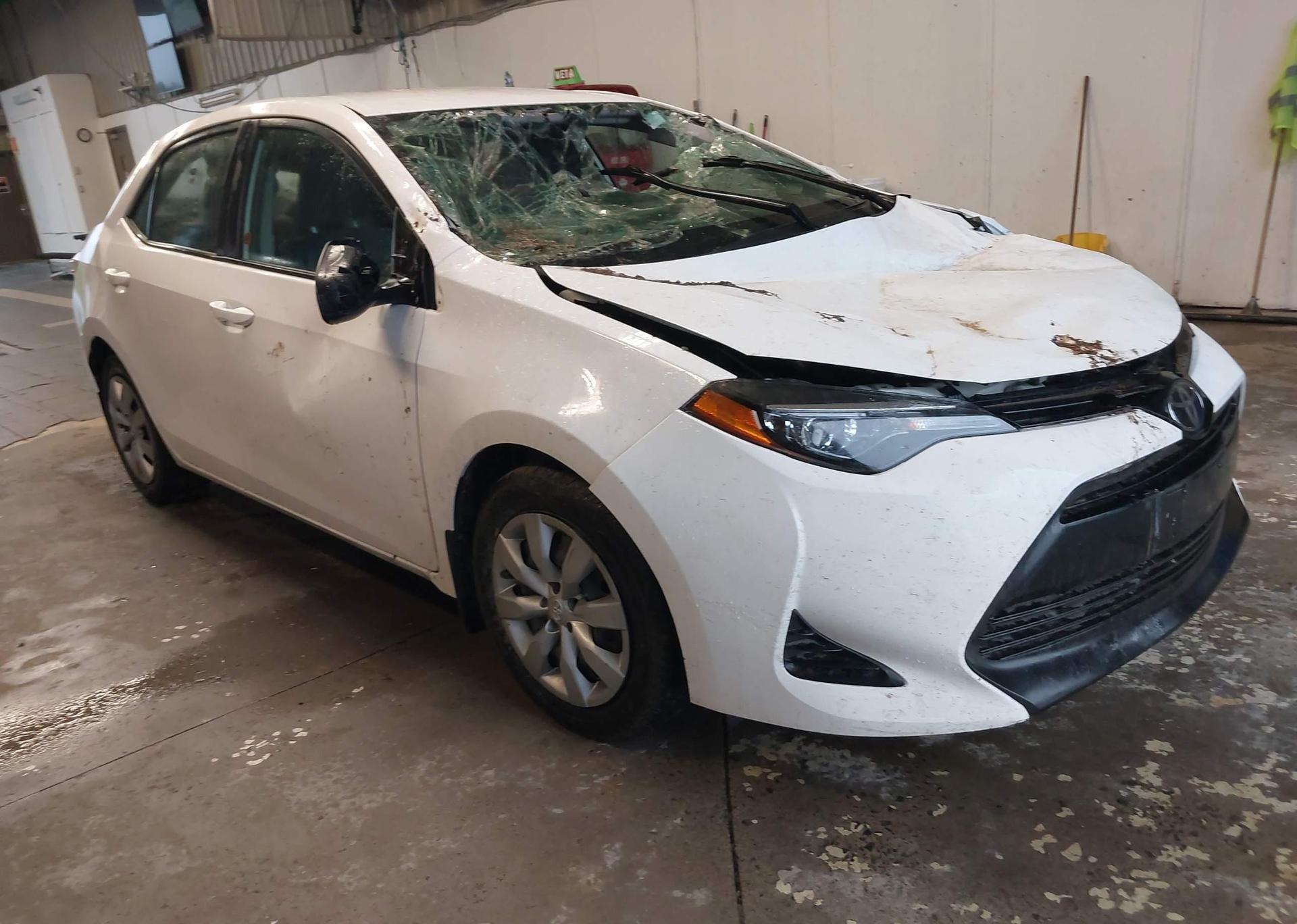 2018 TOYOTA COROLLA CE
