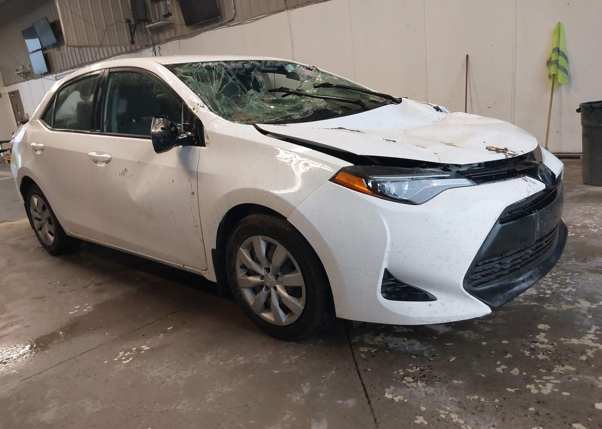 2018 TOYOTA COROLLA CE