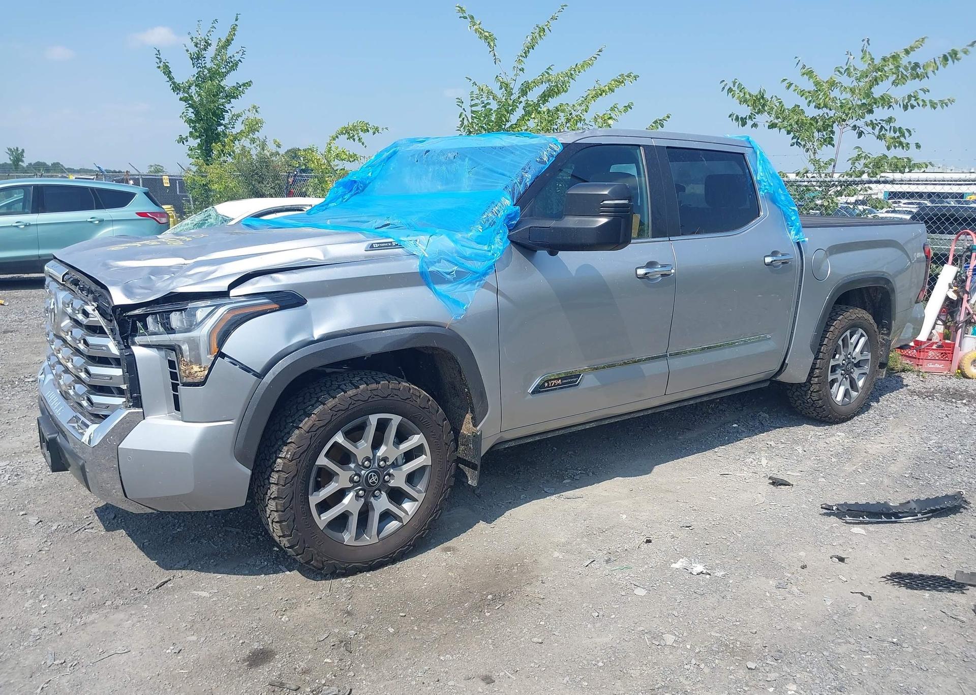 2025 TOYOTA TUNDRA CREWMAX PLATINUM
