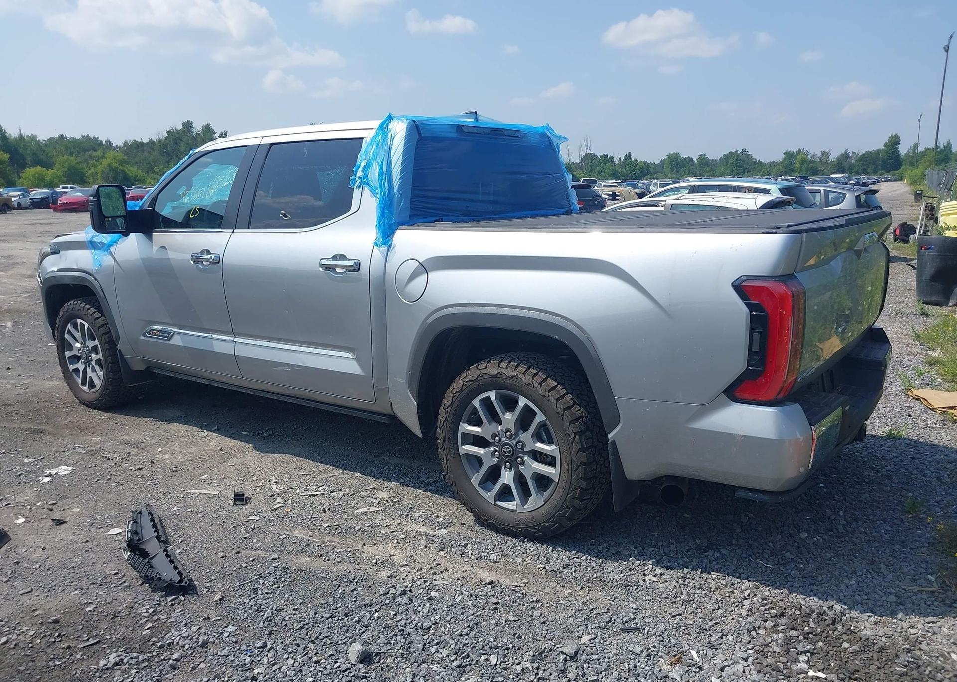 2025 TOYOTA TUNDRA CREWMAX PLATINUM